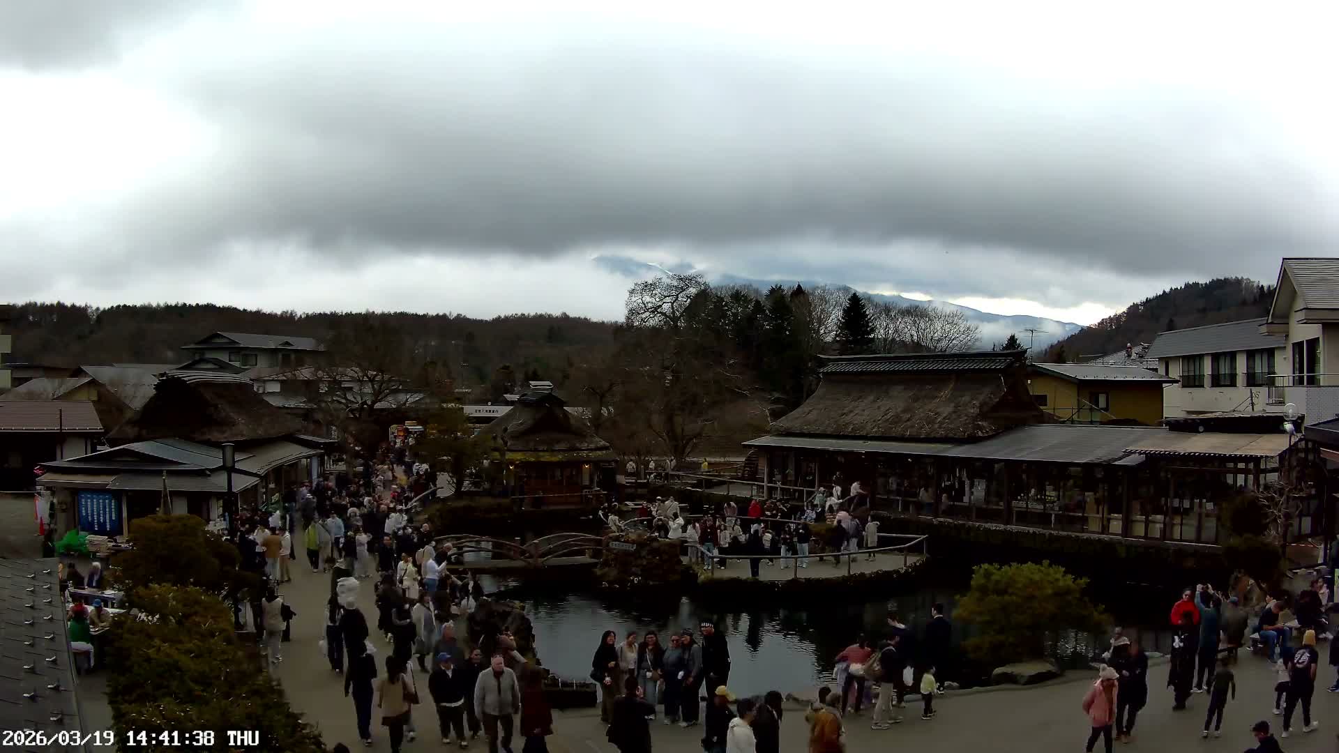 Oshino , Shibokusa Village, Oshino Hakkai & Mount Fuji View ( 忍野、志木草村、忍野八海、富士山の眺め) Live Cam - Shibokusa, Oshino, Minamitsuru, Yamanashi, Tokai, Chubu, Japan