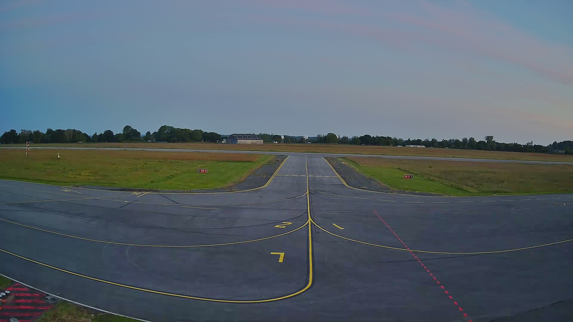 Lannion Cote de Granit  Airport Live Cam  LAI  - Lannion, Cotes-d'Armor, Bretagne, France