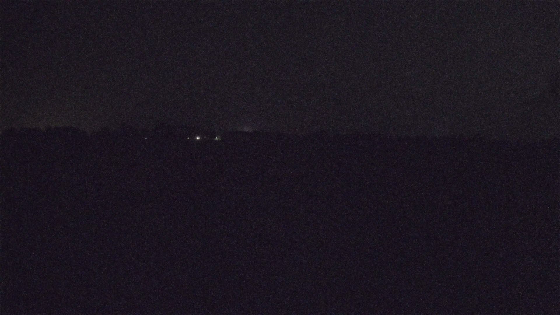 Lannion Cote de Granit  Airport Live Cam  LAI  - Lannion, Cotes-d'Armor, Bretagne, France