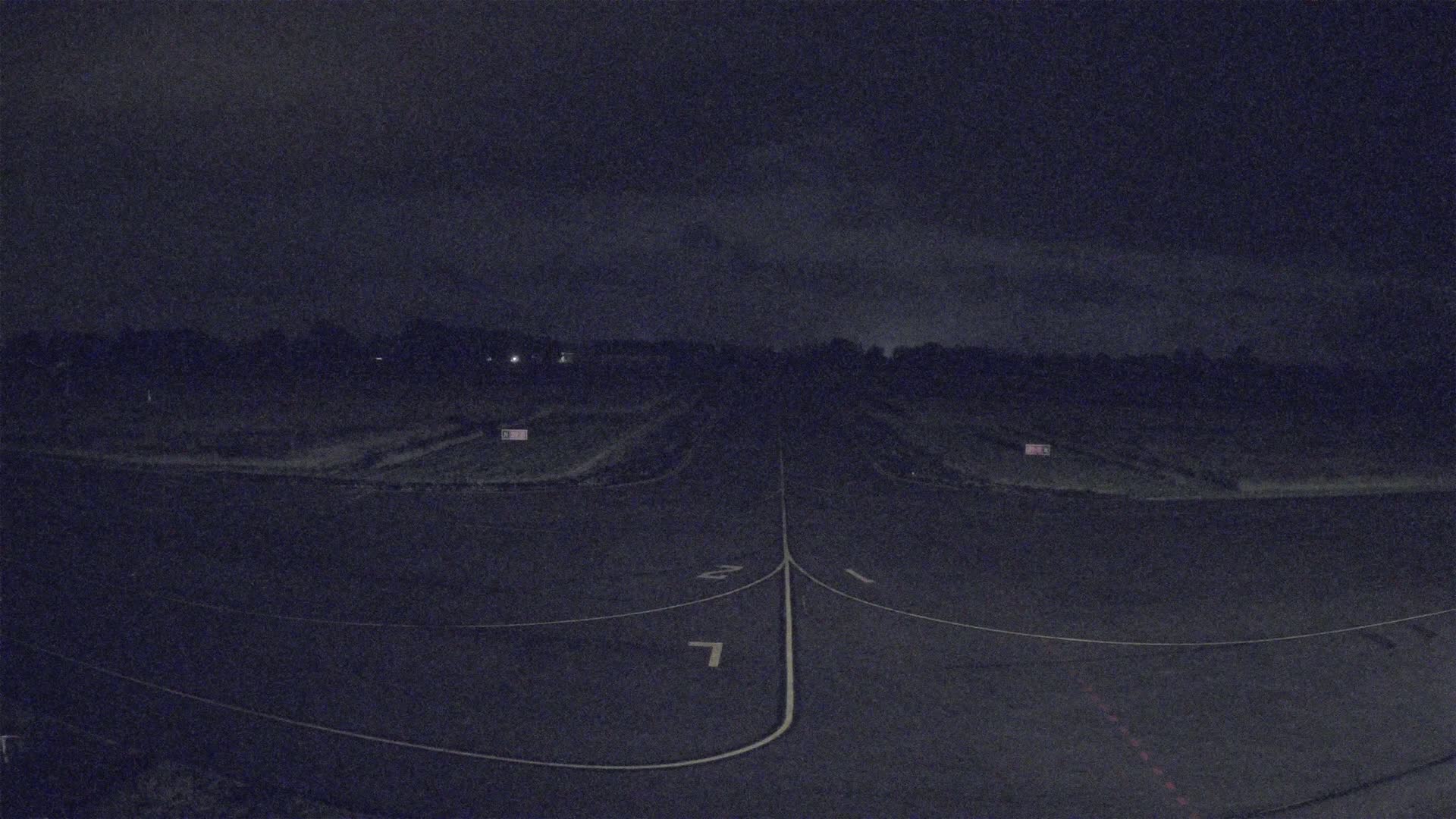 Lannion Cote de Granit  Airport Live Cam  LAI  - Lannion, Cotes-d'Armor, Bretagne, France