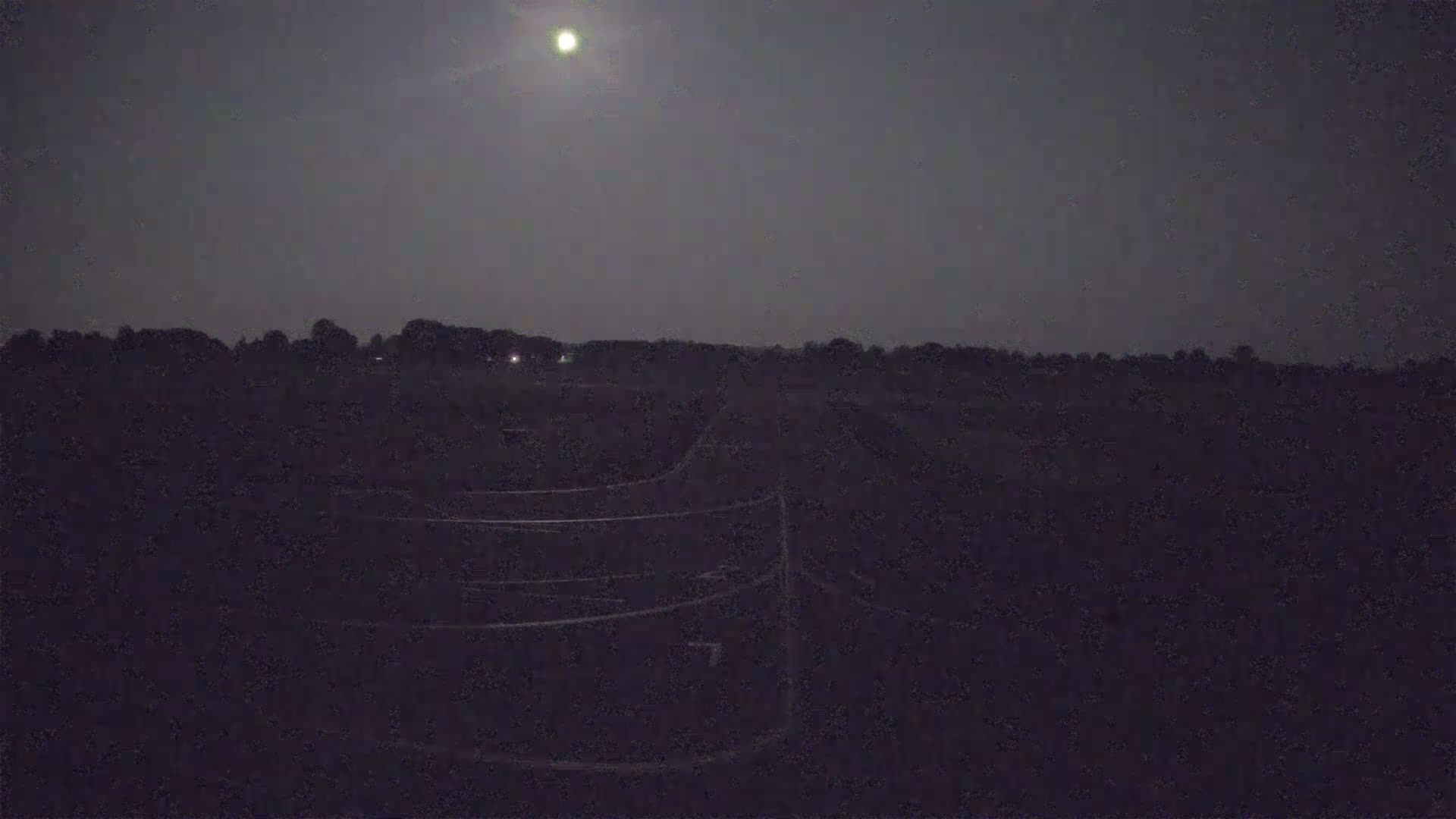 Lannion Cote de Granit  Airport Live Cam  LAI  - Lannion, Cotes-d'Armor, Bretagne, France