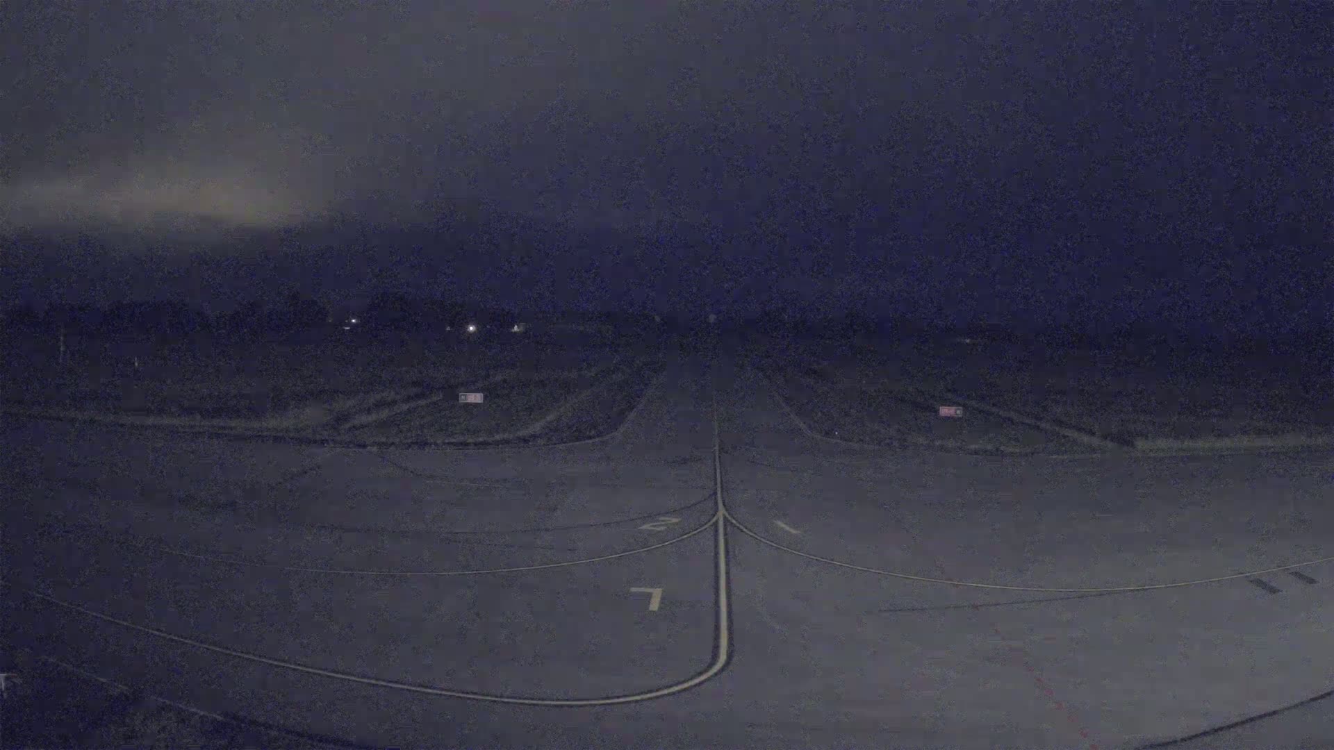 Lannion Cote de Granit  Airport Live Cam  LAI  - Lannion, Cotes-d'Armor, Bretagne, France