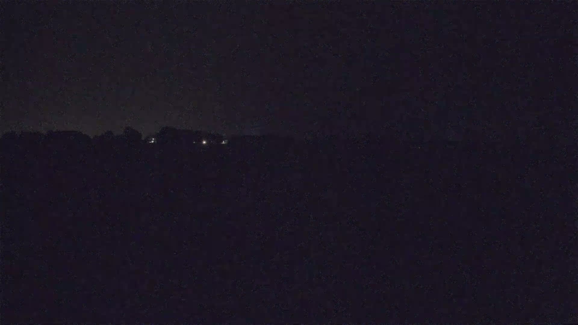 Lannion Cote de Granit  Airport Live Cam  LAI  - Lannion, Cotes-d'Armor, Bretagne, France