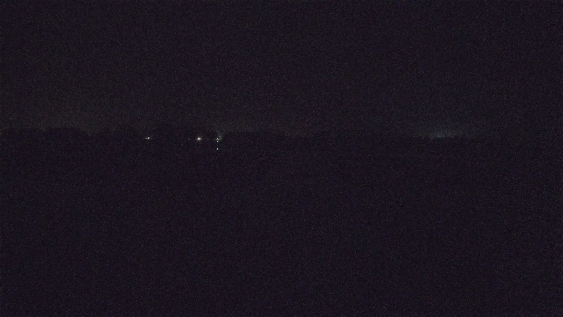 Lannion Cote de Granit  Airport Live Cam  LAI  - Lannion, Cotes-d'Armor, Bretagne, France
