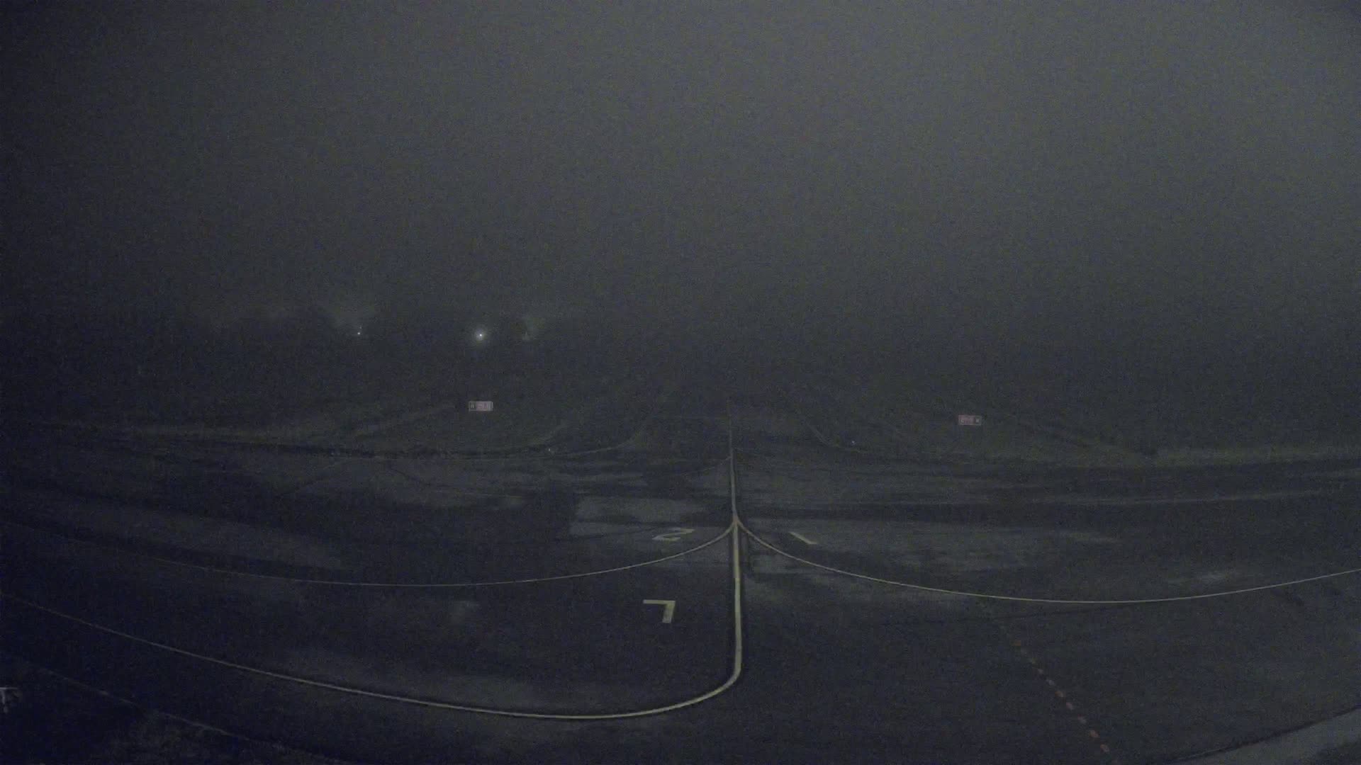 Lannion Cote de Granit  Airport Live Cam  LAI  - Lannion, Cotes-d'Armor, Bretagne, France