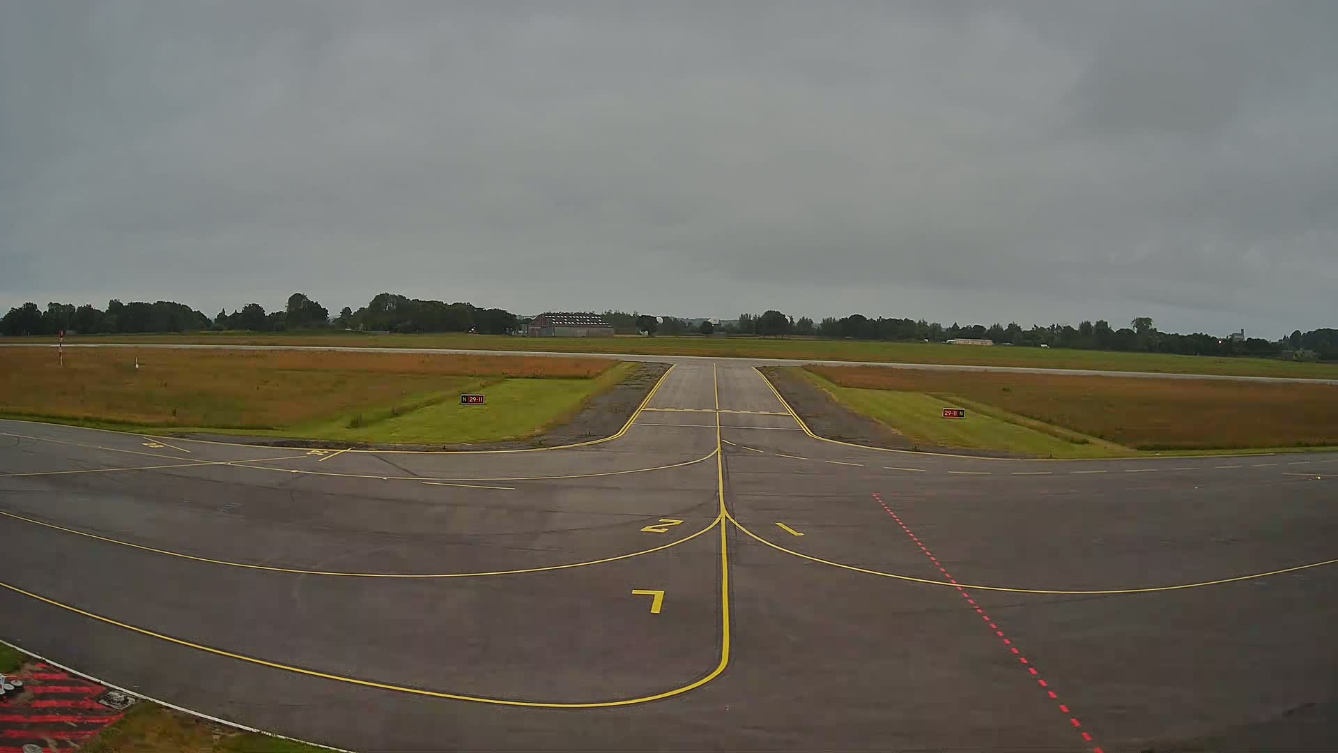 Lannion Cote de Granit  Airport Live Cam  LAI  - Lannion, Cotes-d'Armor, Bretagne, France