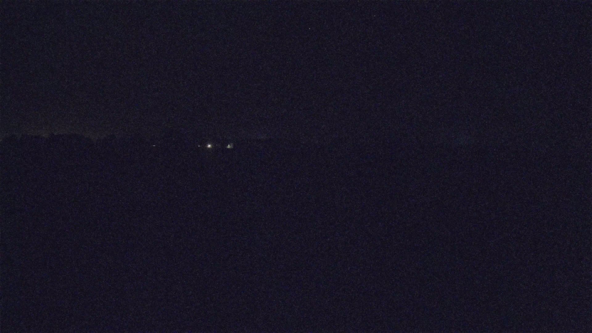 Lannion Cote de Granit  Airport Live Cam  LAI  - Lannion, Cotes-d'Armor, Bretagne, France