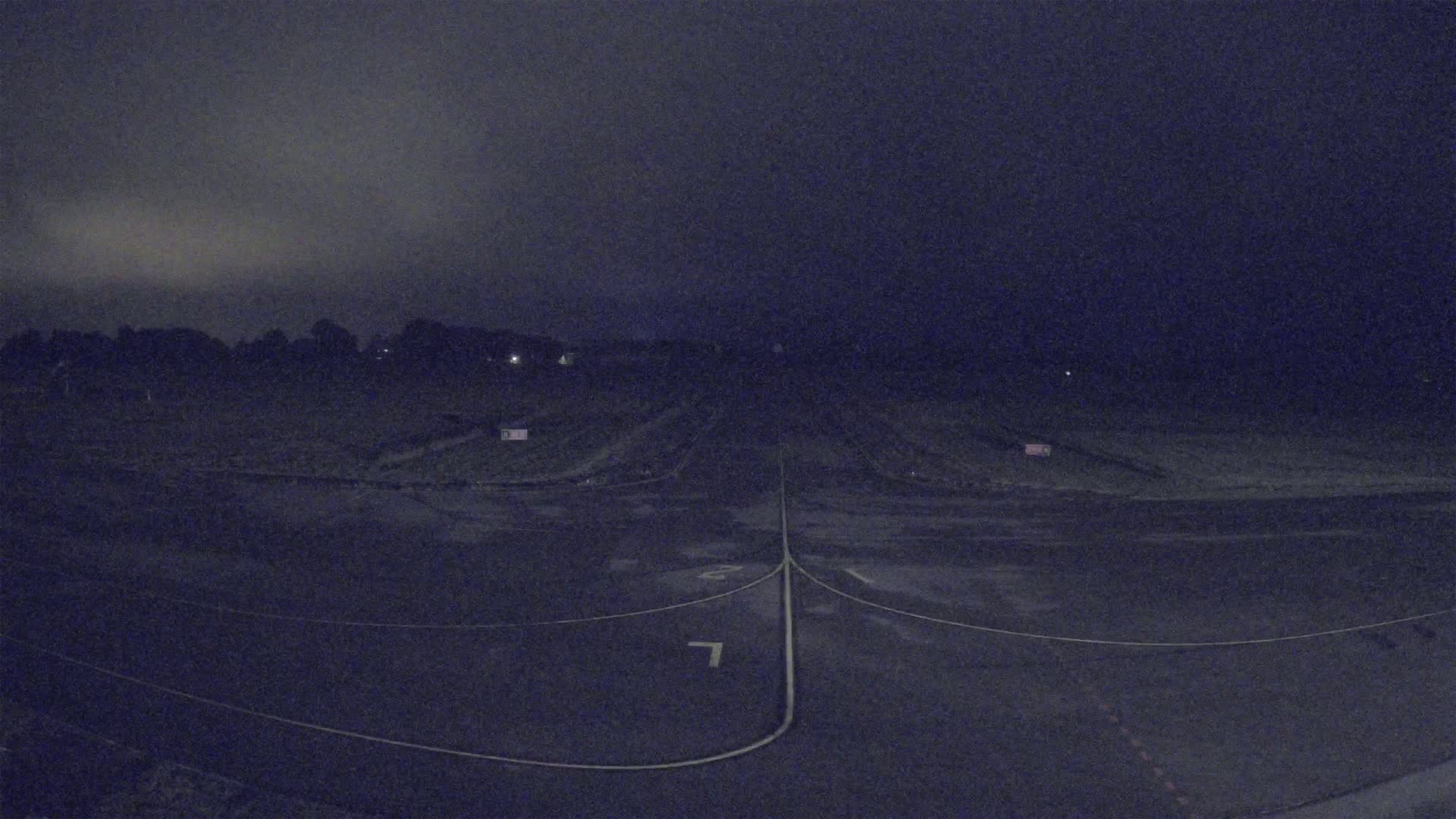 Lannion Cote de Granit  Airport Live Cam  LAI  - Lannion, Cotes-d'Armor, Bretagne, France