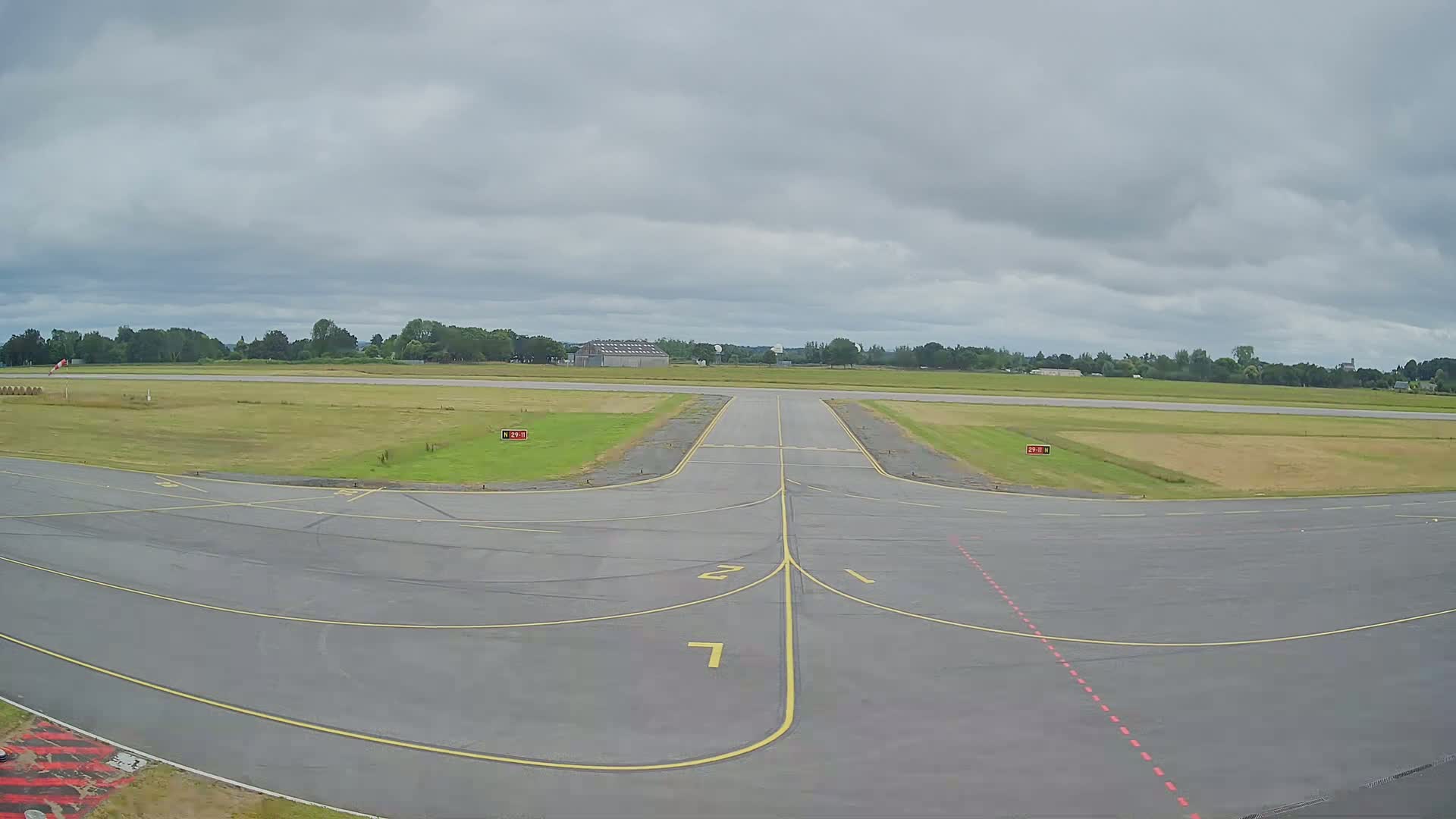Lannion Cote de Granit  Airport Live Cam  LAI  - Lannion, Cotes-d'Armor, Bretagne, France