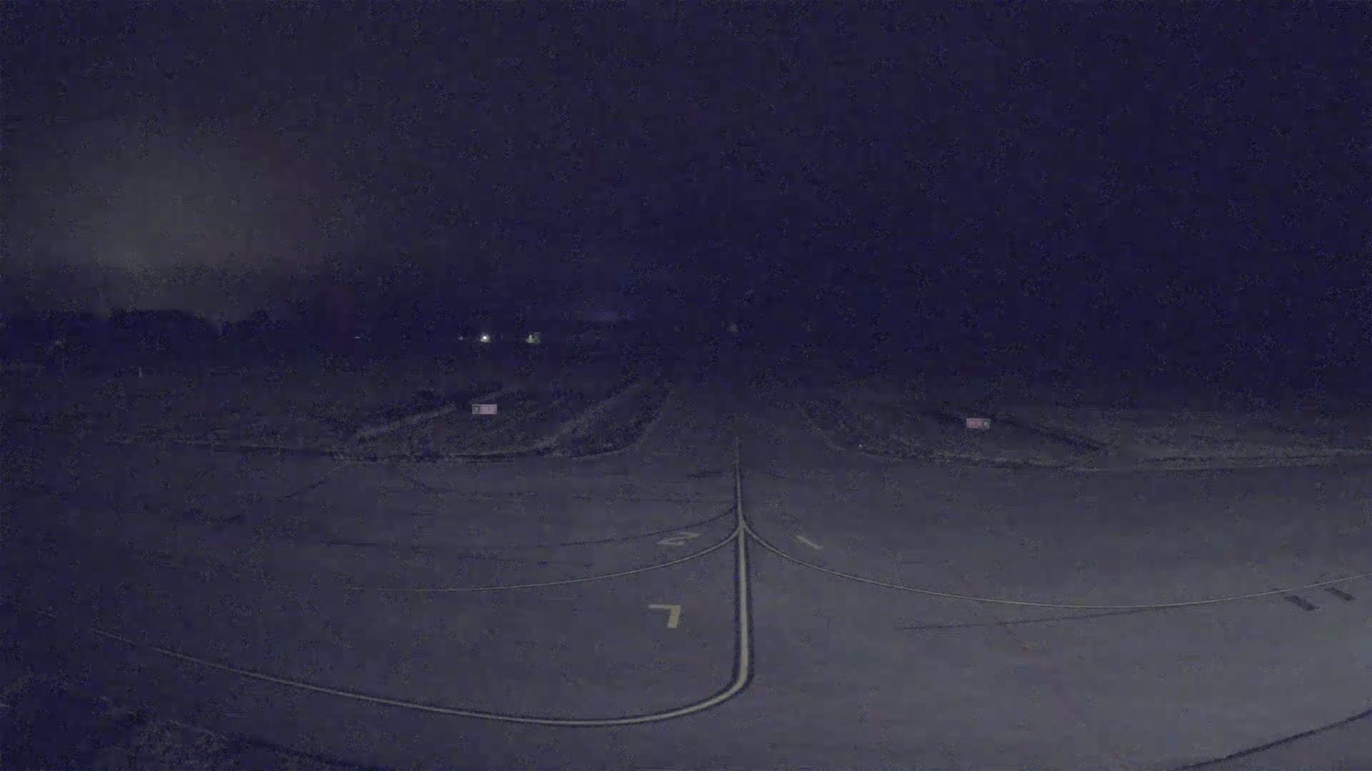 Lannion Cote de Granit  Airport Live Cam  LAI  - Lannion, Cotes-d'Armor, Bretagne, France