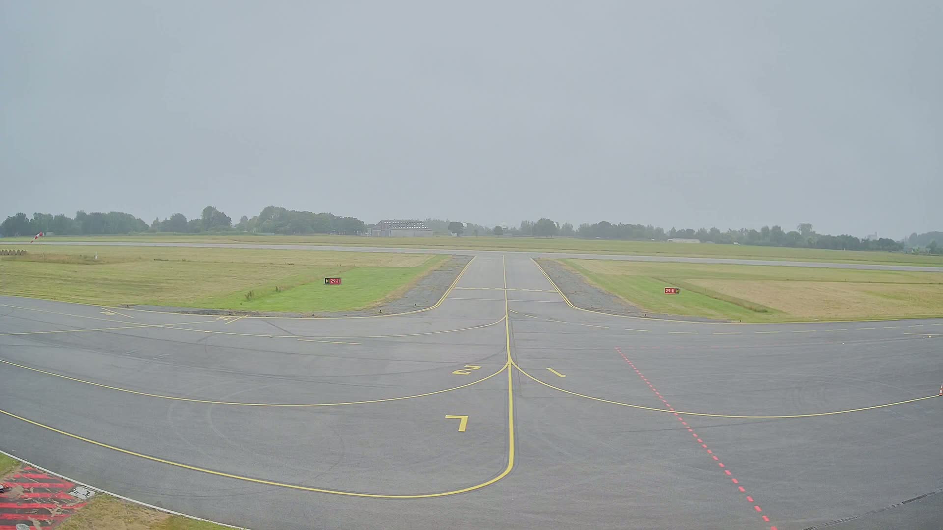 Lannion Cote de Granit  Airport Live Cam  LAI  - Lannion, Cotes-d'Armor, Bretagne, France