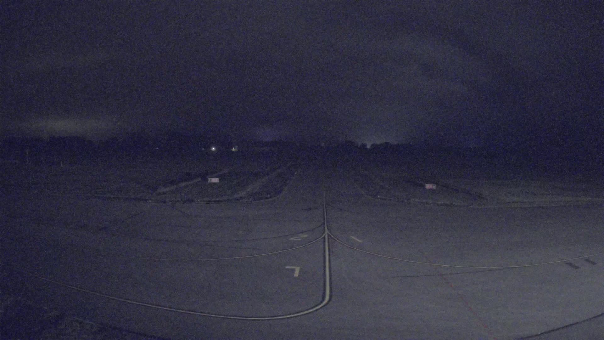 Lannion Cote de Granit  Airport Live Cam  LAI  - Lannion, Cotes-d'Armor, Bretagne, France