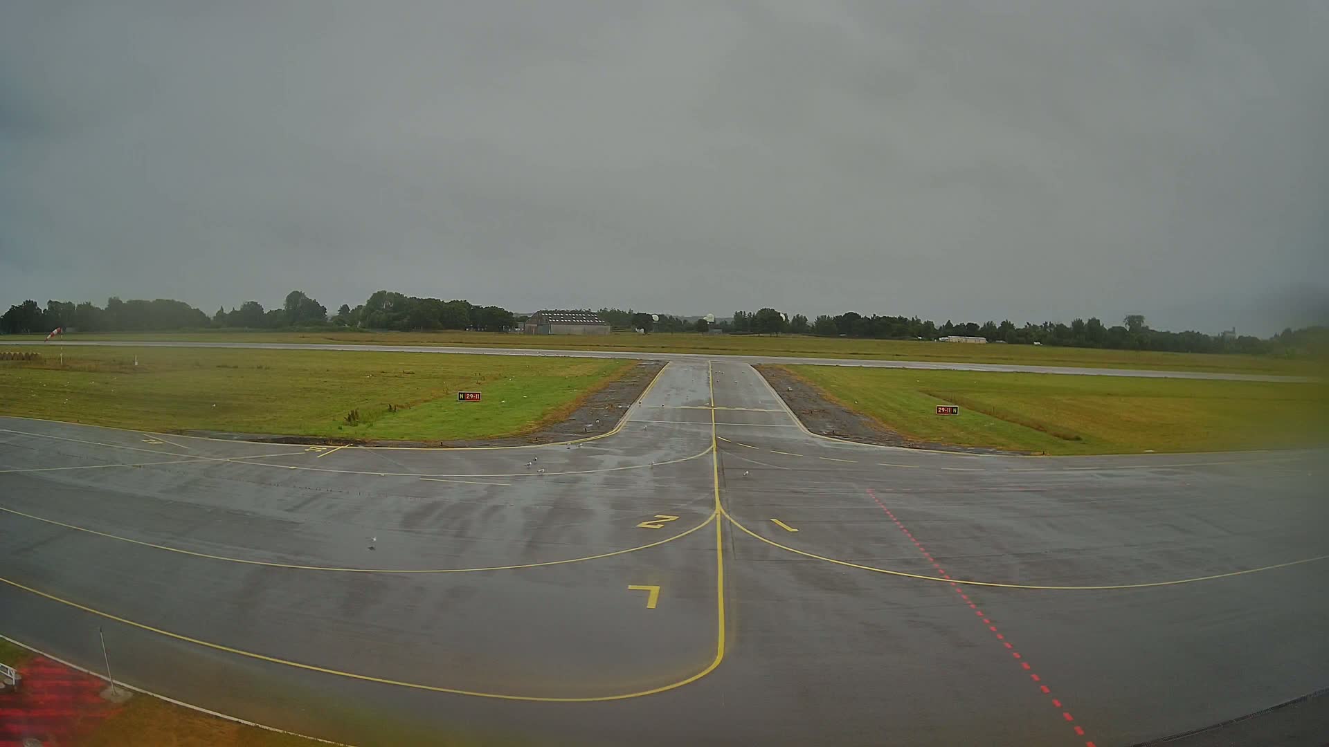 Lannion Cote de Granit  Airport Live Cam  LAI  - Lannion, Cotes-d'Armor, Bretagne, France