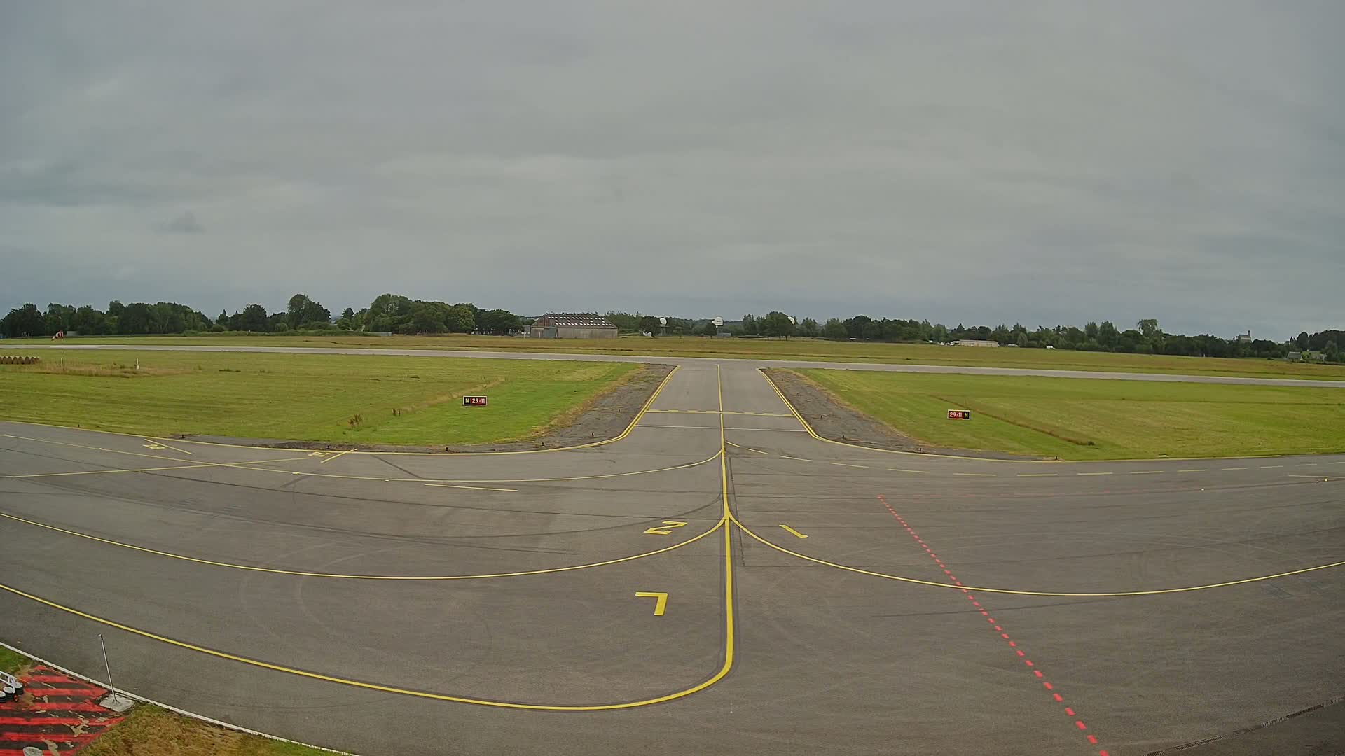 Lannion Cote de Granit  Airport Live Cam  LAI  - Lannion, Cotes-d'Armor, Bretagne, France