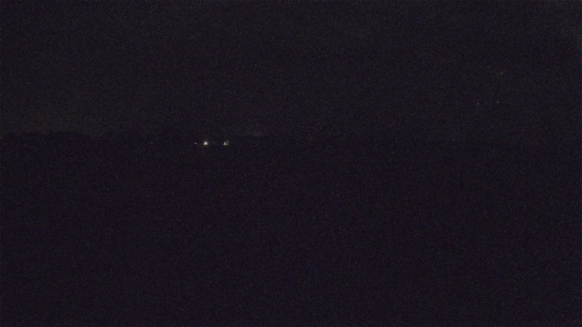 Lannion Cote de Granit  Airport Live Cam  LAI  - Lannion, Cotes-d'Armor, Bretagne, France