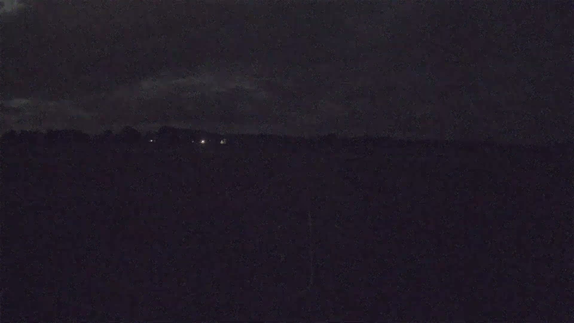 Lannion Cote de Granit  Airport Live Cam  LAI  - Lannion, Cotes-d'Armor, Bretagne, France