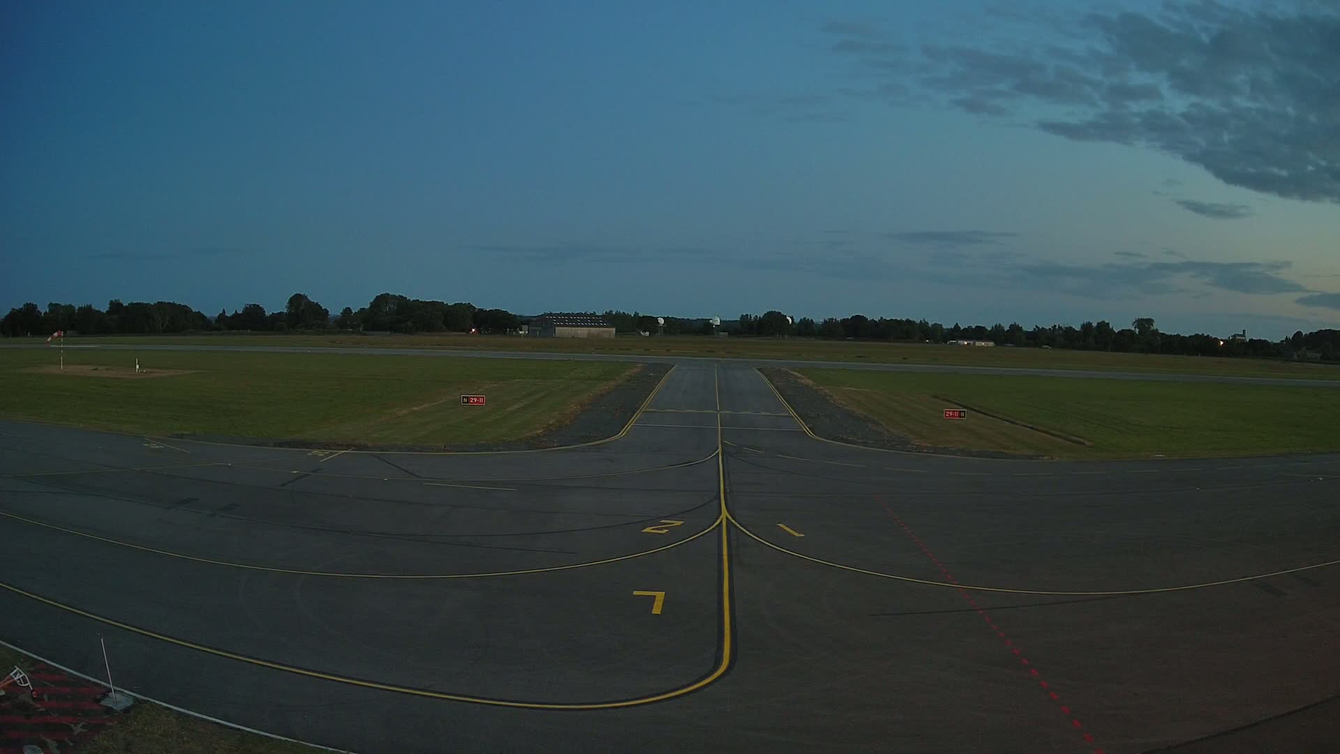 Lannion Cote de Granit  Airport Live Cam  LAI  - Lannion, Cotes-d'Armor, Bretagne, France