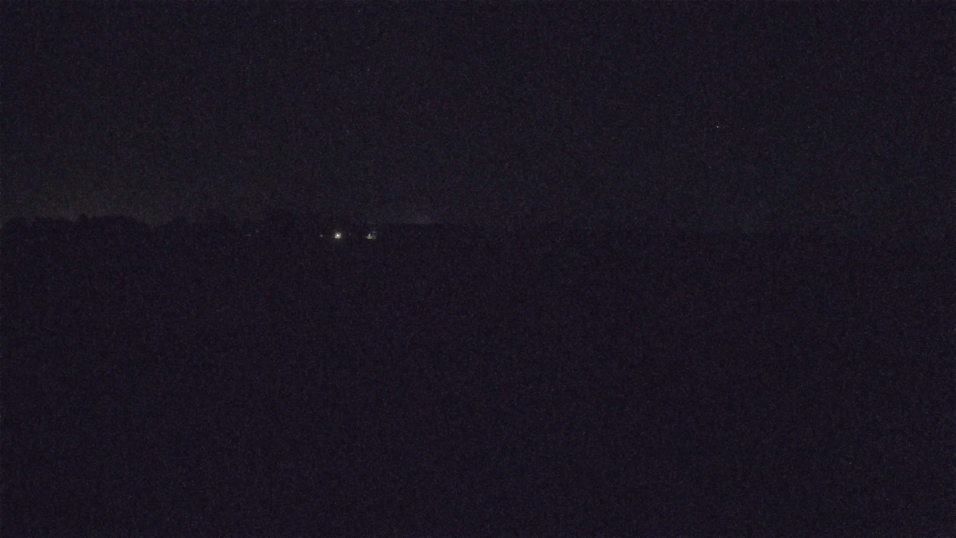Lannion Cote de Granit  Airport Live Cam  LAI  - Lannion, Cotes-d'Armor, Bretagne, France