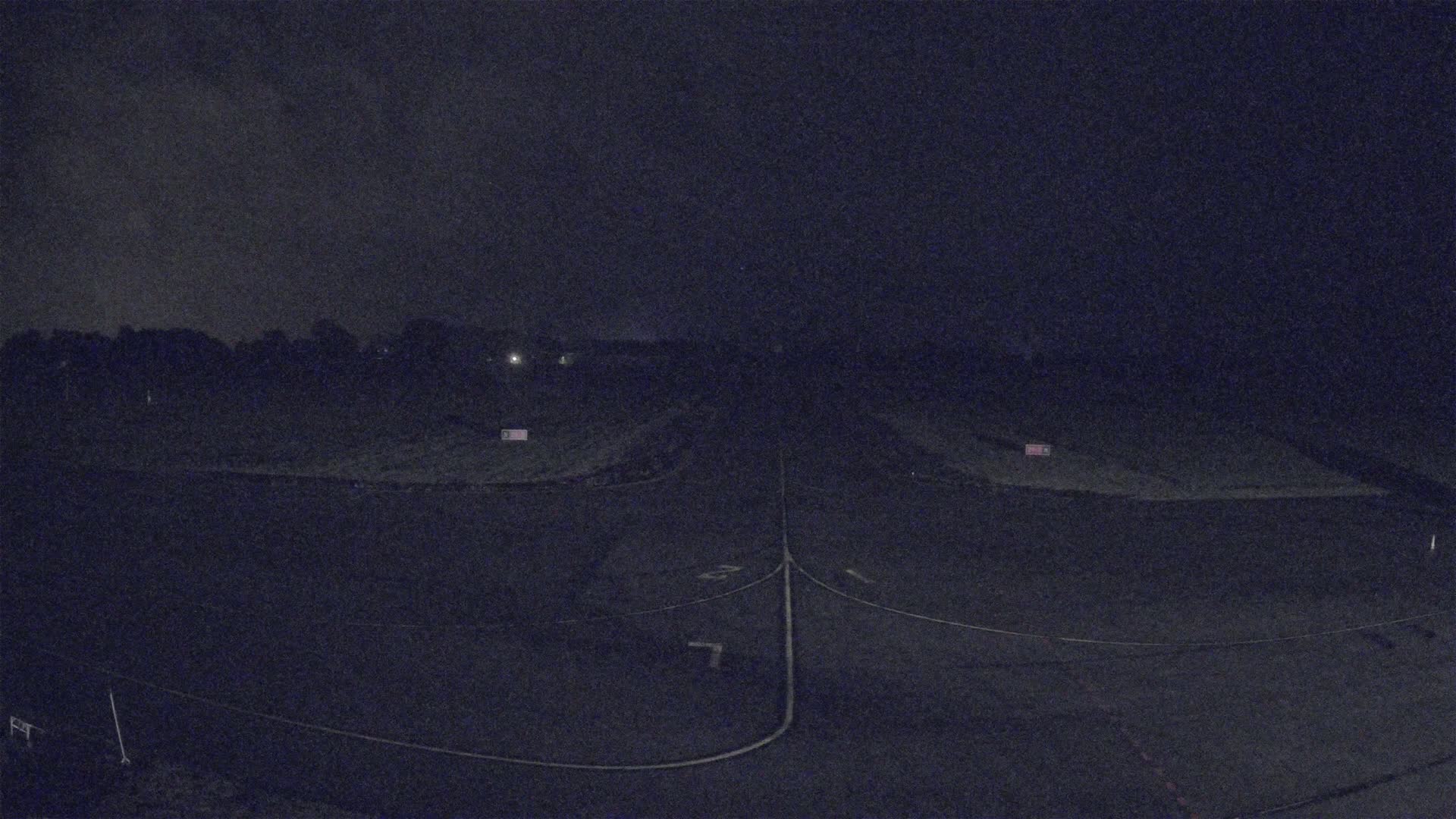 Lannion Cote de Granit  Airport Live Cam  LAI  - Lannion, Cotes-d'Armor, Bretagne, France