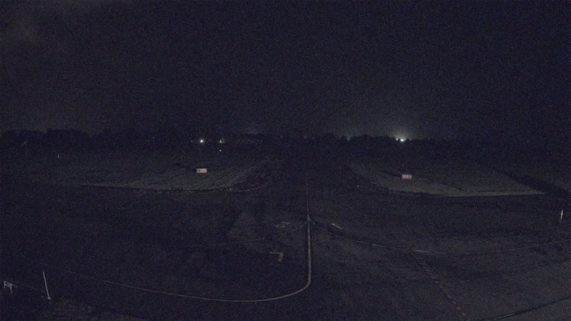 Lannion Cote de Granit  Airport Live Cam  LAI  - Lannion, Cotes-d'Armor, Bretagne, France