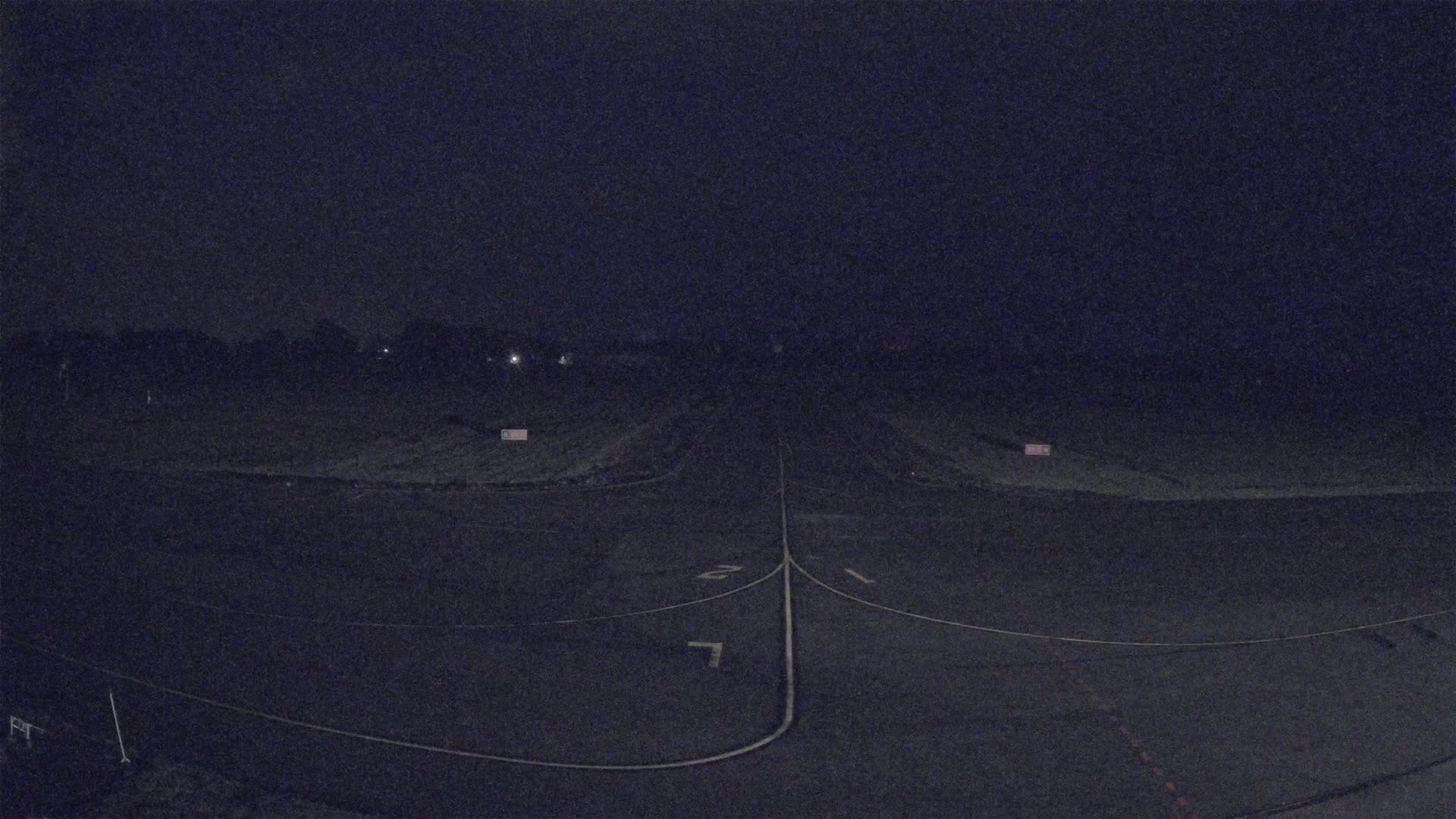 Lannion Cote de Granit  Airport Live Cam  LAI  - Lannion, Cotes-d'Armor, Bretagne, France