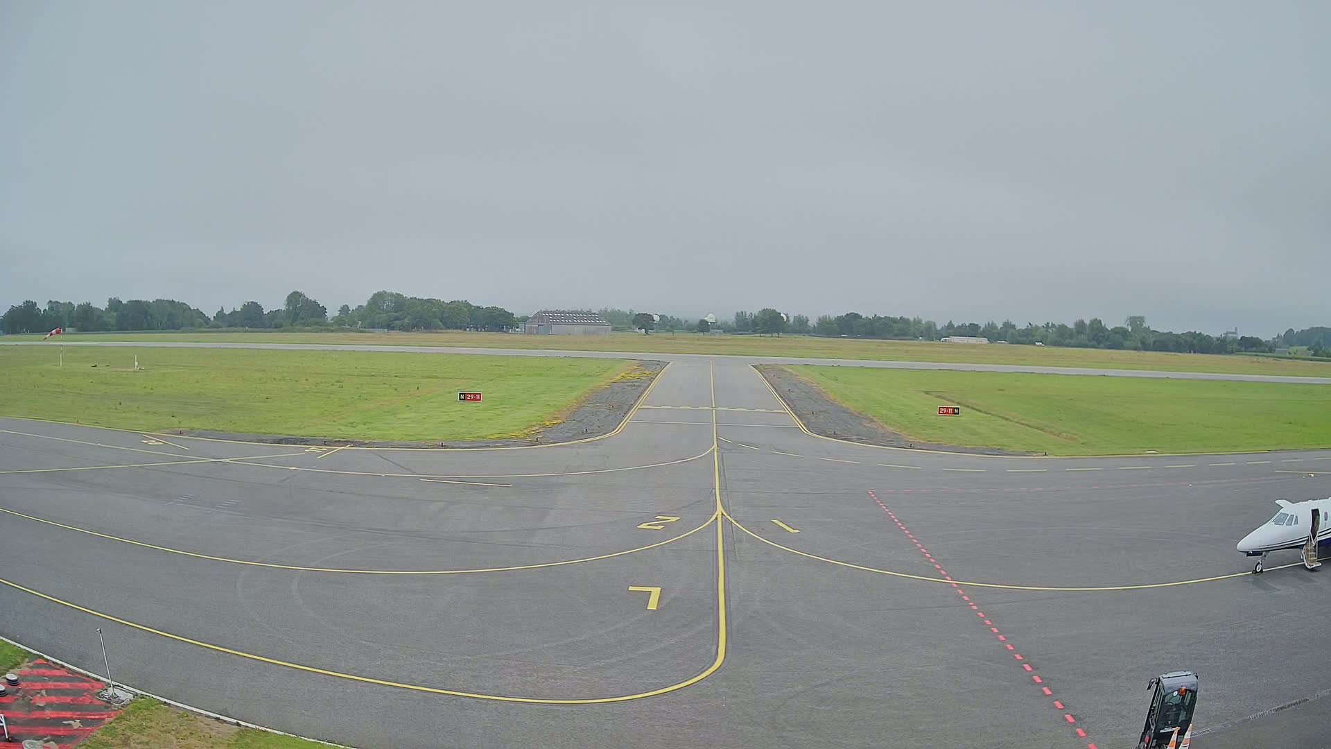 Lannion Cote de Granit  Airport Live Cam  LAI  - Lannion, Cotes-d'Armor, Bretagne, France