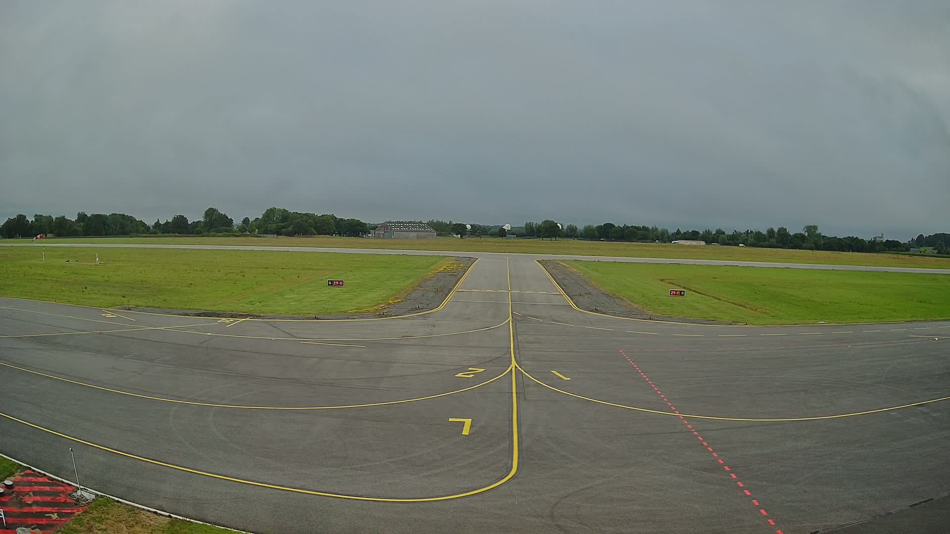 Lannion Cote de Granit  Airport Live Cam  LAI  - Lannion, Cotes-d'Armor, Bretagne, France