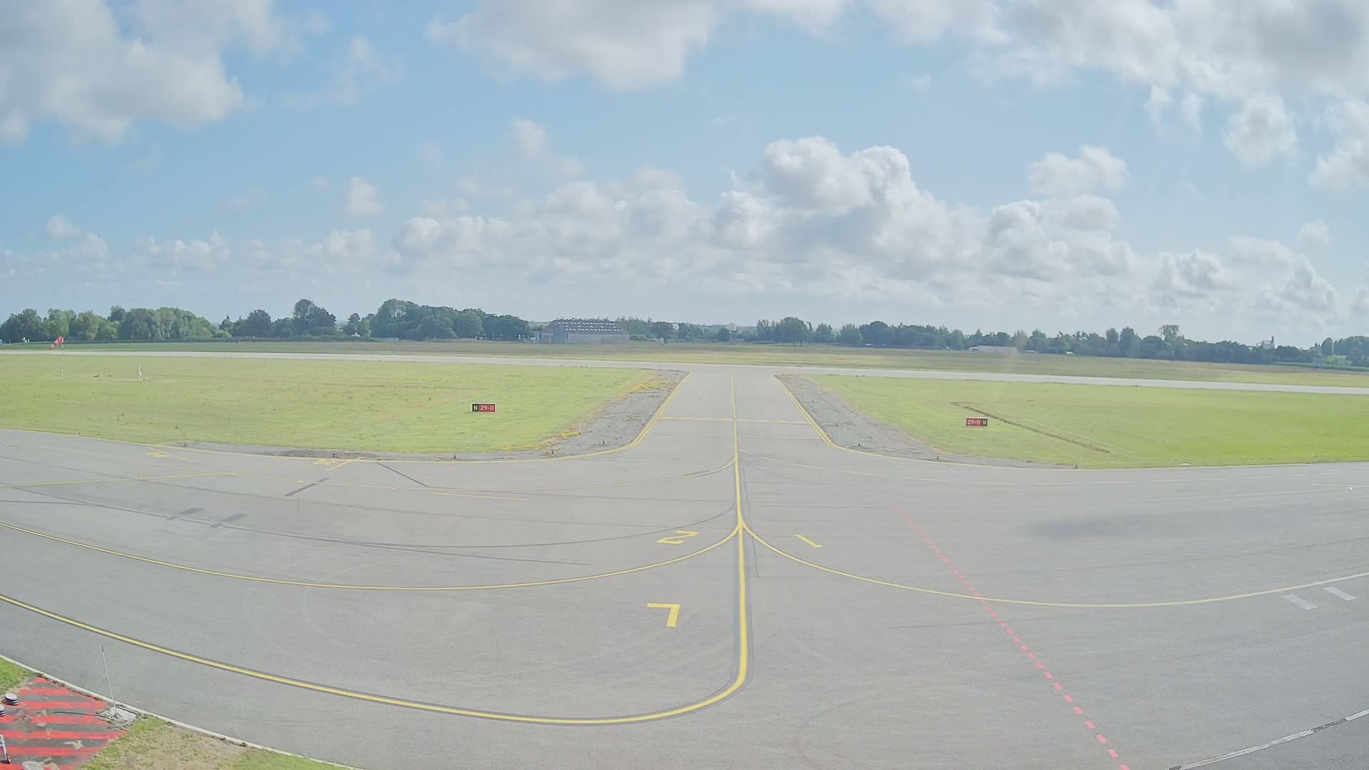Lannion Cote de Granit  Airport Live Cam  LAI  - Lannion, Cotes-d'Armor, Bretagne, France