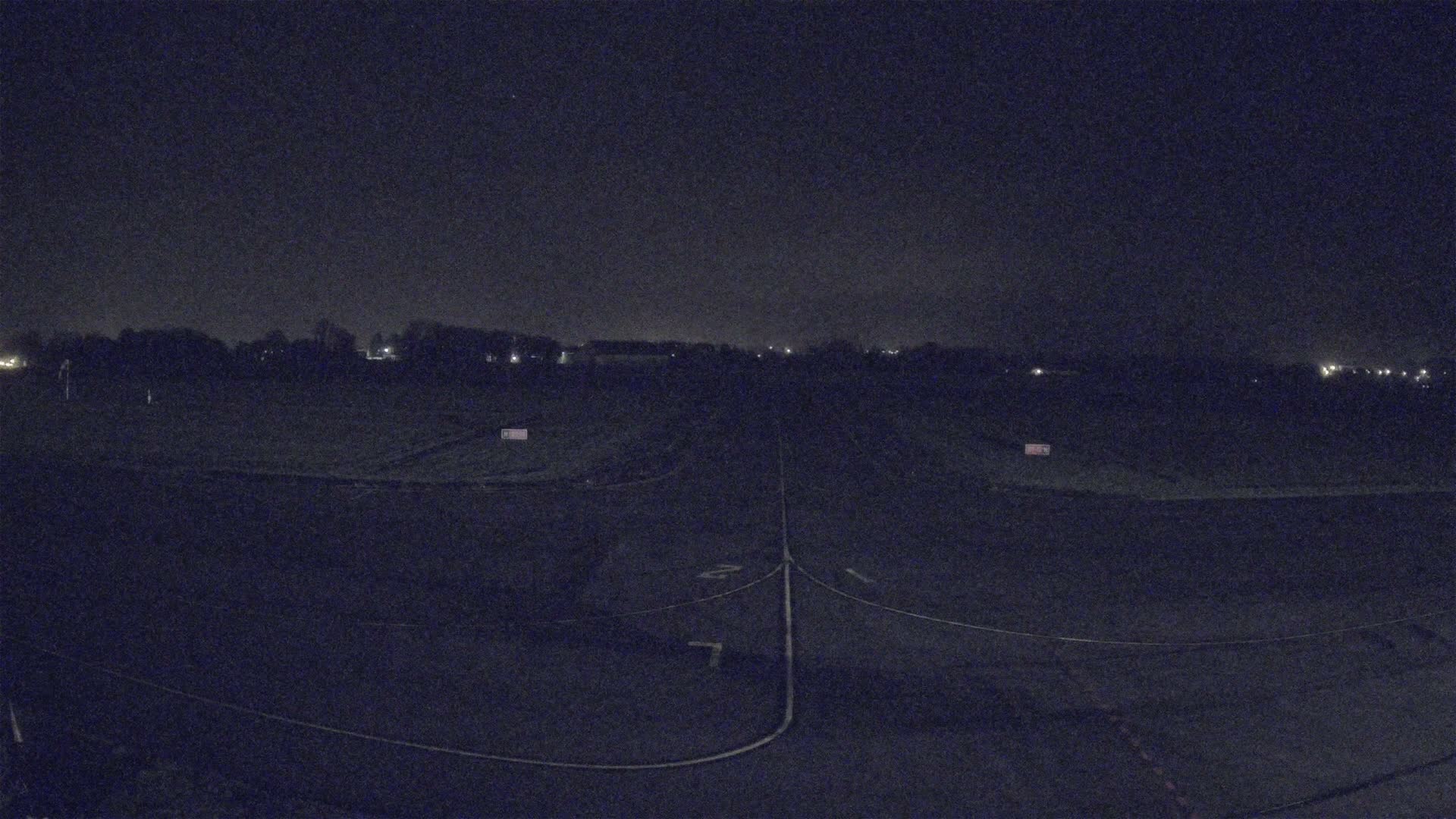 Lannion Cote de Granit  Airport Live Cam  LAI  - Lannion, Cotes-d'Armor, Bretagne, France