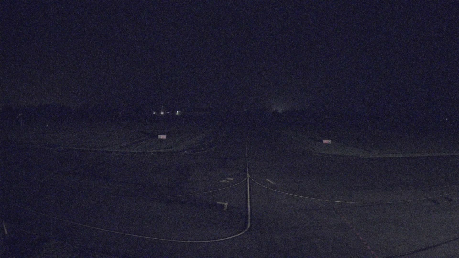 Lannion Cote de Granit  Airport Live Cam  LAI  - Lannion, Cotes-d'Armor, Bretagne, France