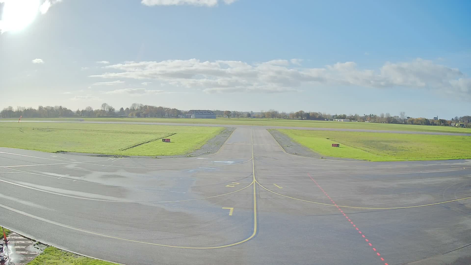 Lannion Cote de Granit  Airport Live Cam  LAI  - Lannion, Cotes-d'Armor, Bretagne, France