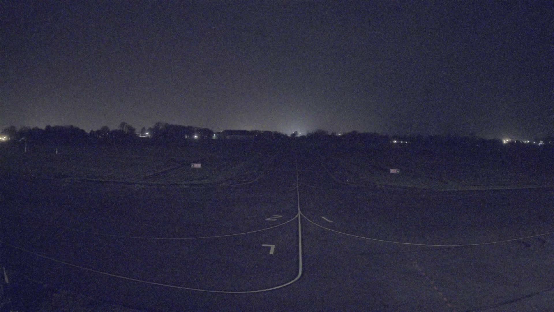 Lannion Cote de Granit  Airport Live Cam  LAI  - Lannion, Cotes-d'Armor, Bretagne, France