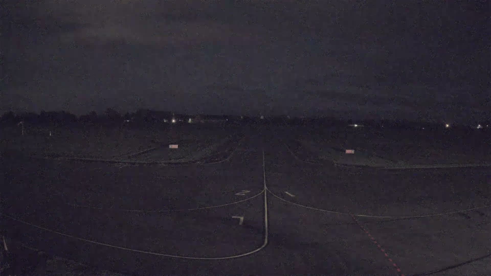 Lannion Cote de Granit  Airport Live Cam  LAI  - Lannion, Cotes-d'Armor, Bretagne, France