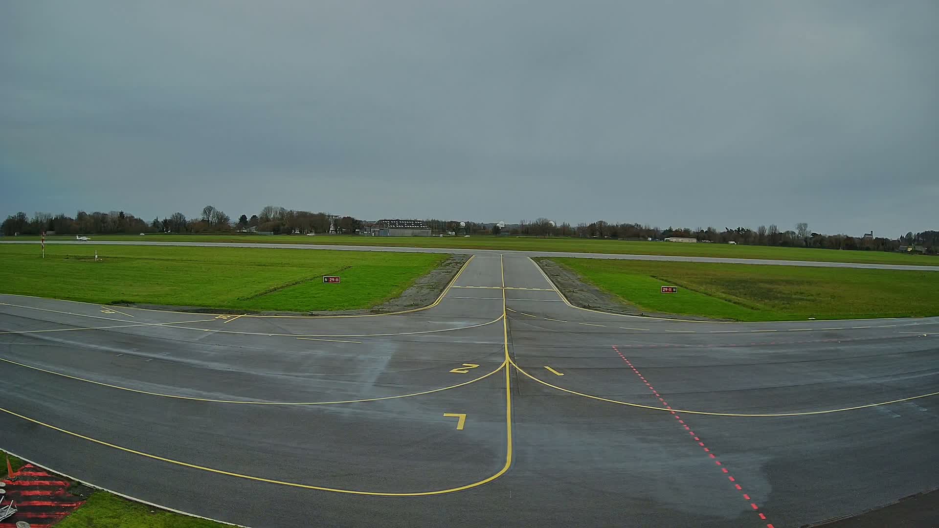 Lannion Cote de Granit  Airport Live Cam  LAI  - Lannion, Cotes-d'Armor, Bretagne, France