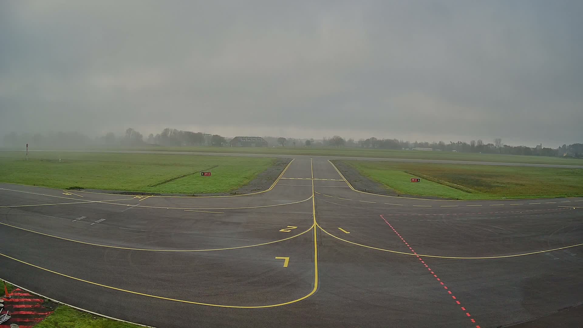 Lannion Cote de Granit  Airport Live Cam  LAI  - Lannion, Cotes-d'Armor, Bretagne, France