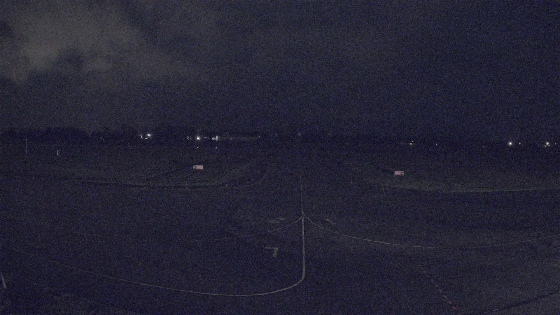 Lannion Cote de Granit  Airport Live Cam  LAI  - Lannion, Cotes-d'Armor, Bretagne, France