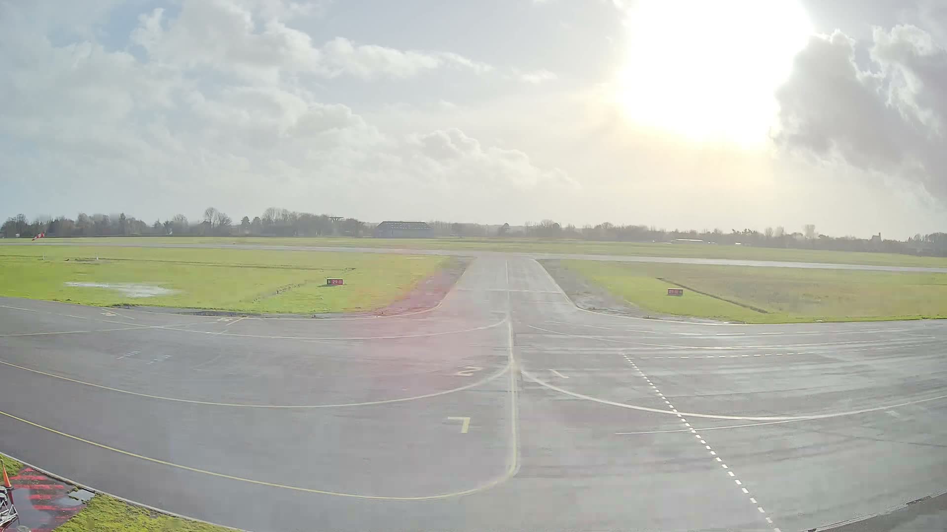 Lannion Cote de Granit  Airport Live Cam  LAI  - Lannion, Cotes-d'Armor, Bretagne, France