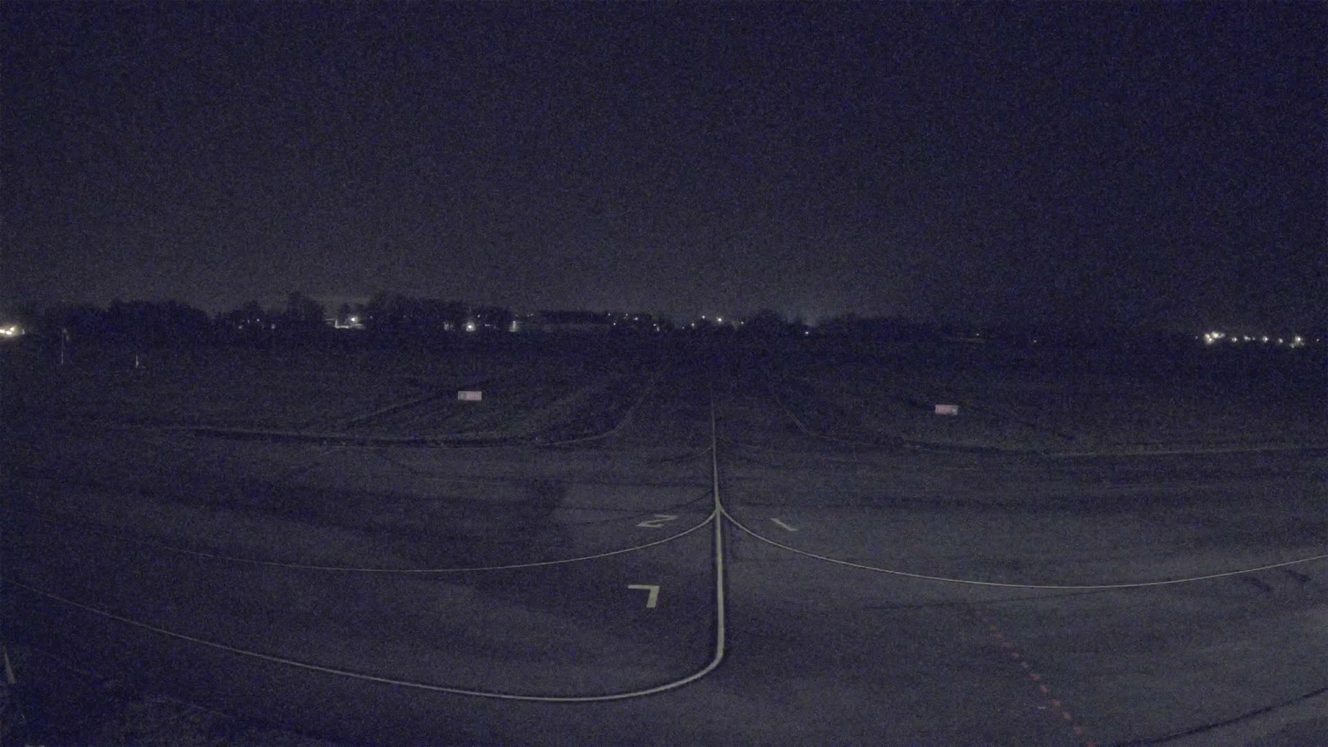 Lannion Cote de Granit  Airport Live Cam  LAI  - Lannion, Cotes-d'Armor, Bretagne, France