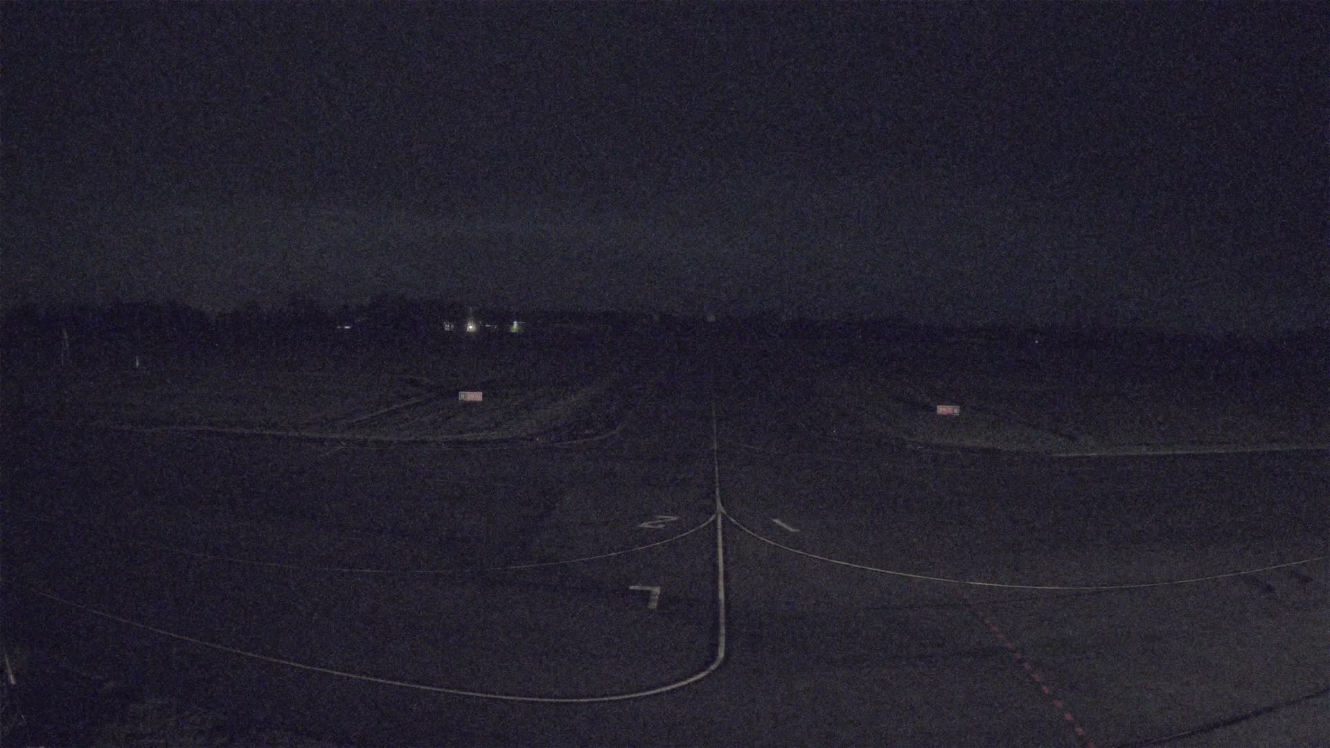 Lannion Cote de Granit  Airport Live Cam  LAI  - Lannion, Cotes-d'Armor, Bretagne, France