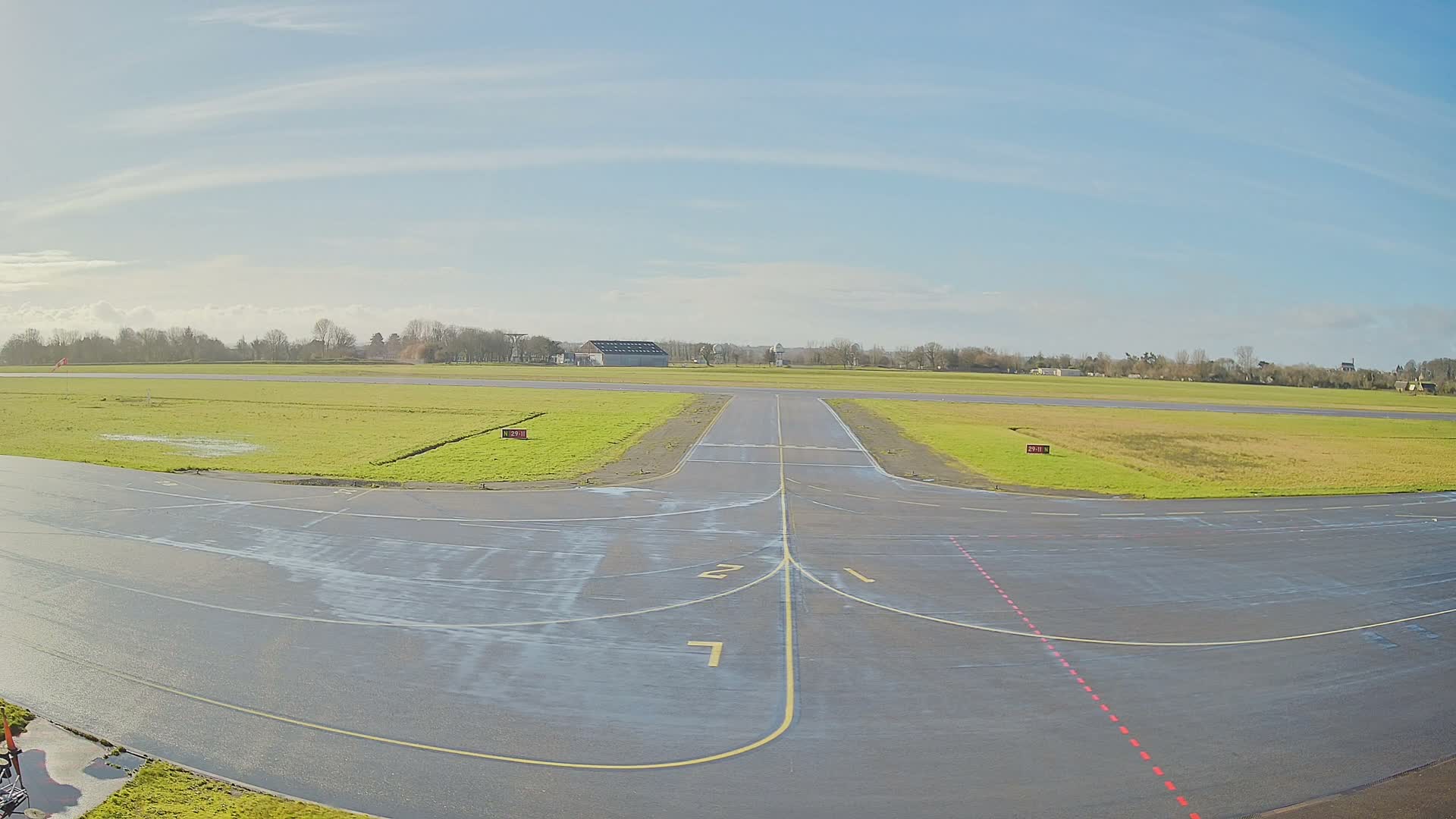Lannion Cote de Granit  Airport Live Cam  LAI  - Lannion, Cotes-d'Armor, Bretagne, France