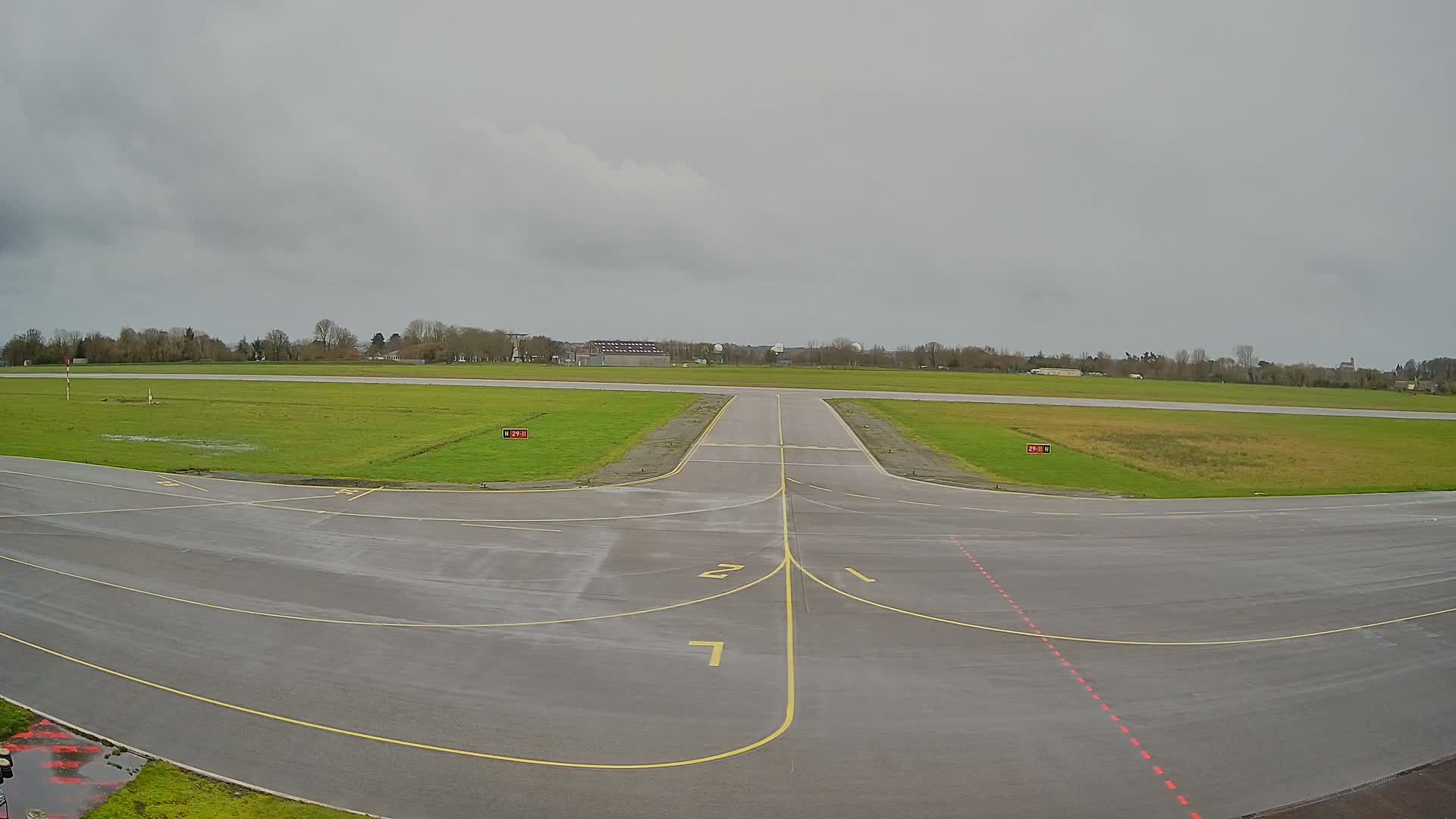 Lannion Cote de Granit  Airport Live Cam  LAI  - Lannion, Cotes-d'Armor, Bretagne, France