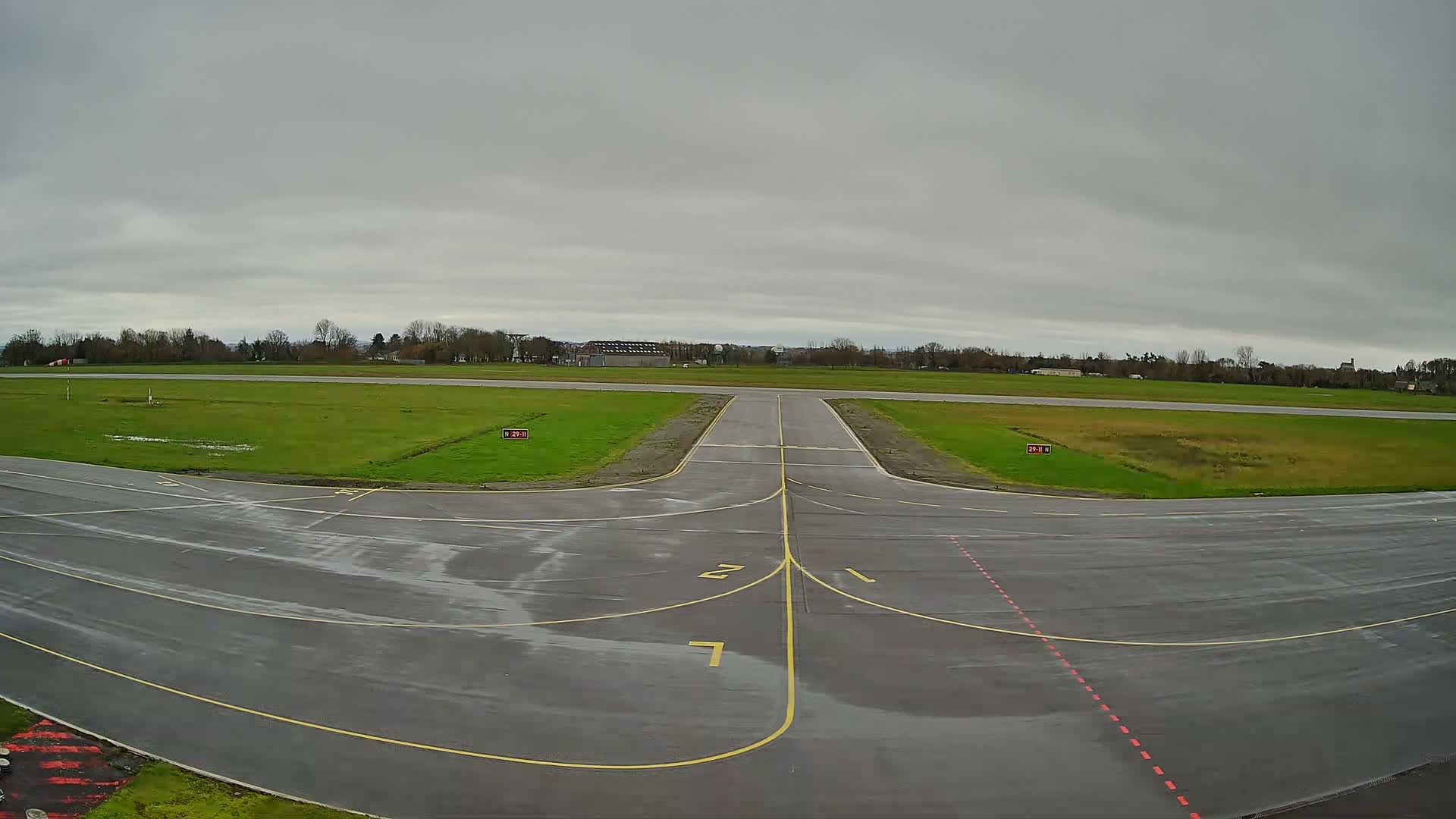 Lannion Cote de Granit  Airport Live Cam  LAI  - Lannion, Cotes-d'Armor, Bretagne, France