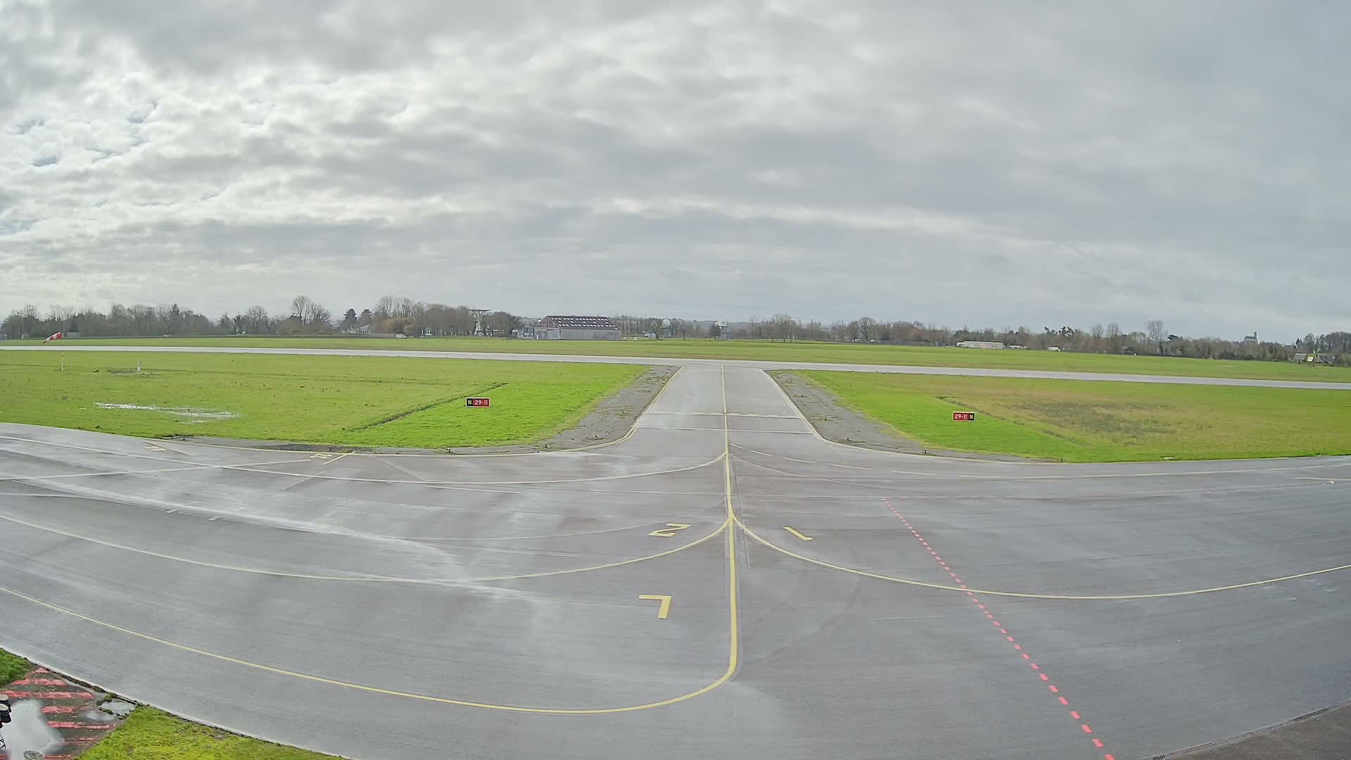 Lannion Cote de Granit  Airport Live Cam  LAI  - Lannion, Cotes-d'Armor, Bretagne, France
