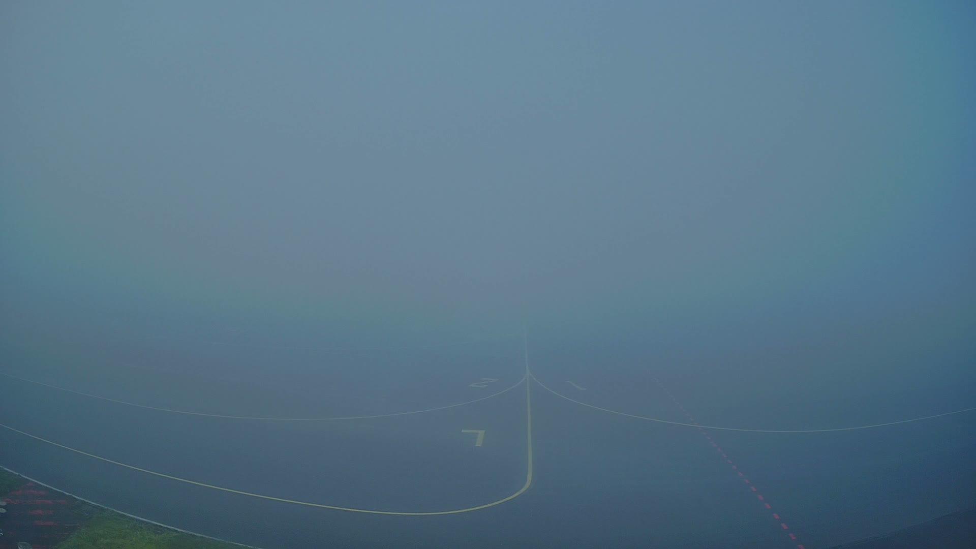 Lannion Cote de Granit  Airport Live Cam  LAI  - Lannion, Cotes-d'Armor, Bretagne, France