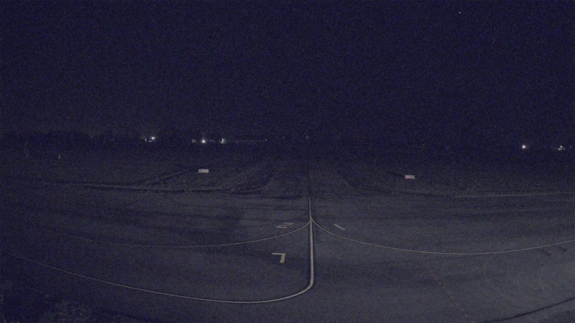 Lannion Cote de Granit  Airport Live Cam  LAI  - Lannion, Cotes-d'Armor, Bretagne, France