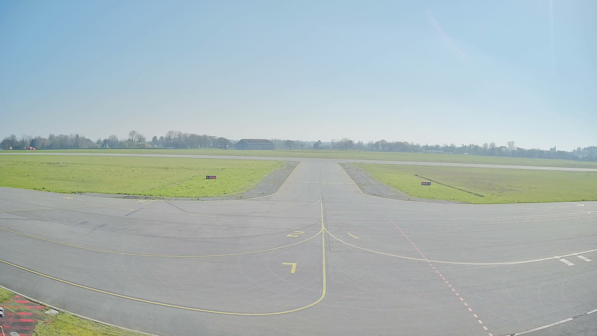Lannion Cote de Granit  Airport Live Cam  LAI  - Lannion, Cotes-d'Armor, Bretagne, France