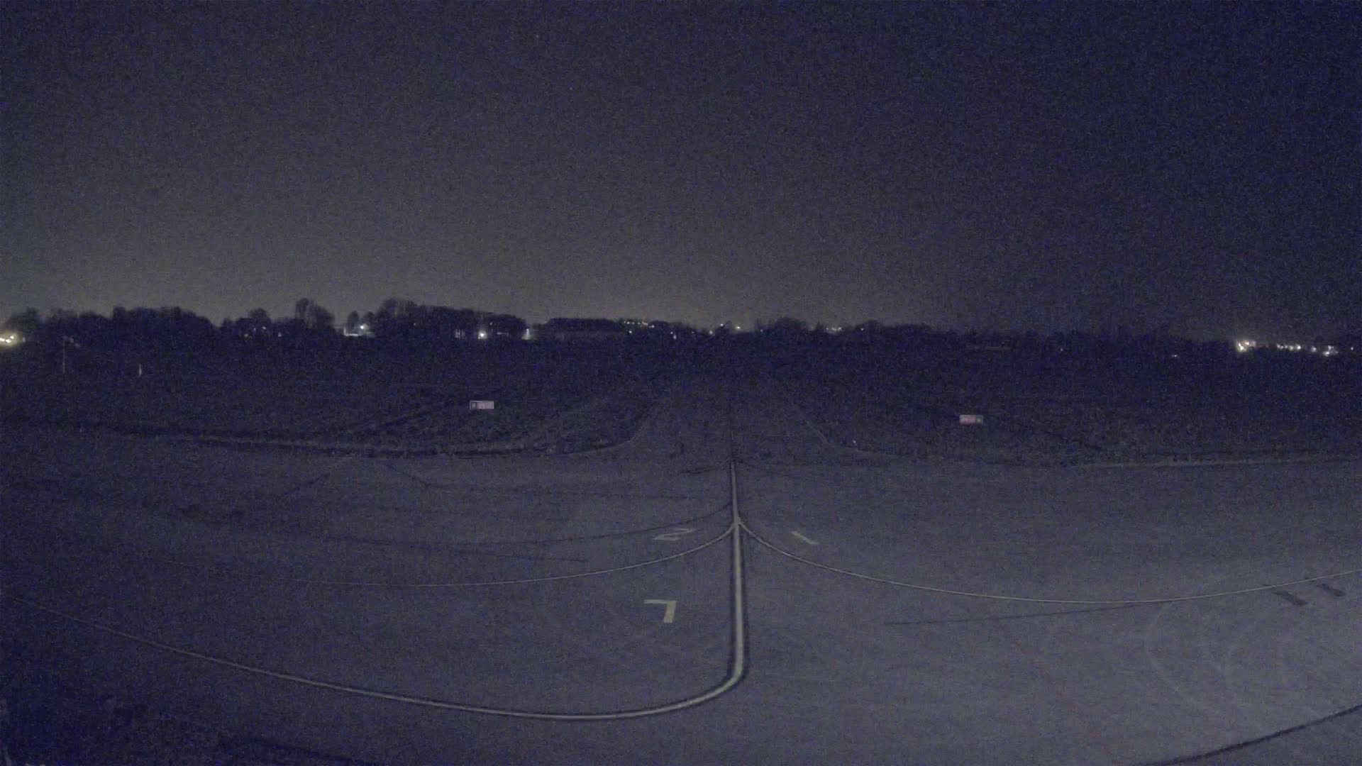 Lannion Cote de Granit  Airport Live Cam  LAI  - Lannion, Cotes-d'Armor, Bretagne, France