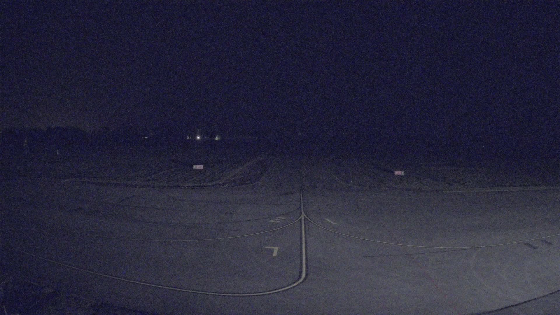 Lannion Cote de Granit  Airport Live Cam  LAI  - Lannion, Cotes-d'Armor, Bretagne, France