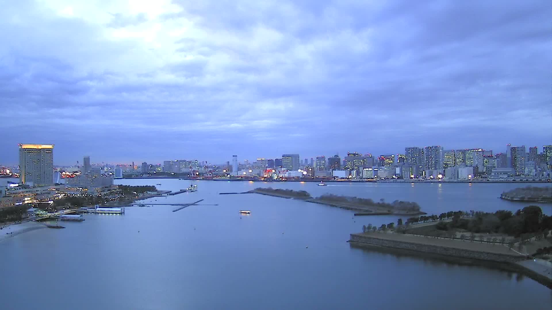 Tokyo, Odaiba Island /Tokyo Bay & Shinagawa View ( 東京、お台場アイランド／東京湾＆品川ビュー ) Live Cam - Daiba, Odaiba, Minato-ku, Tokyo, Kantō, Honshu, Japan