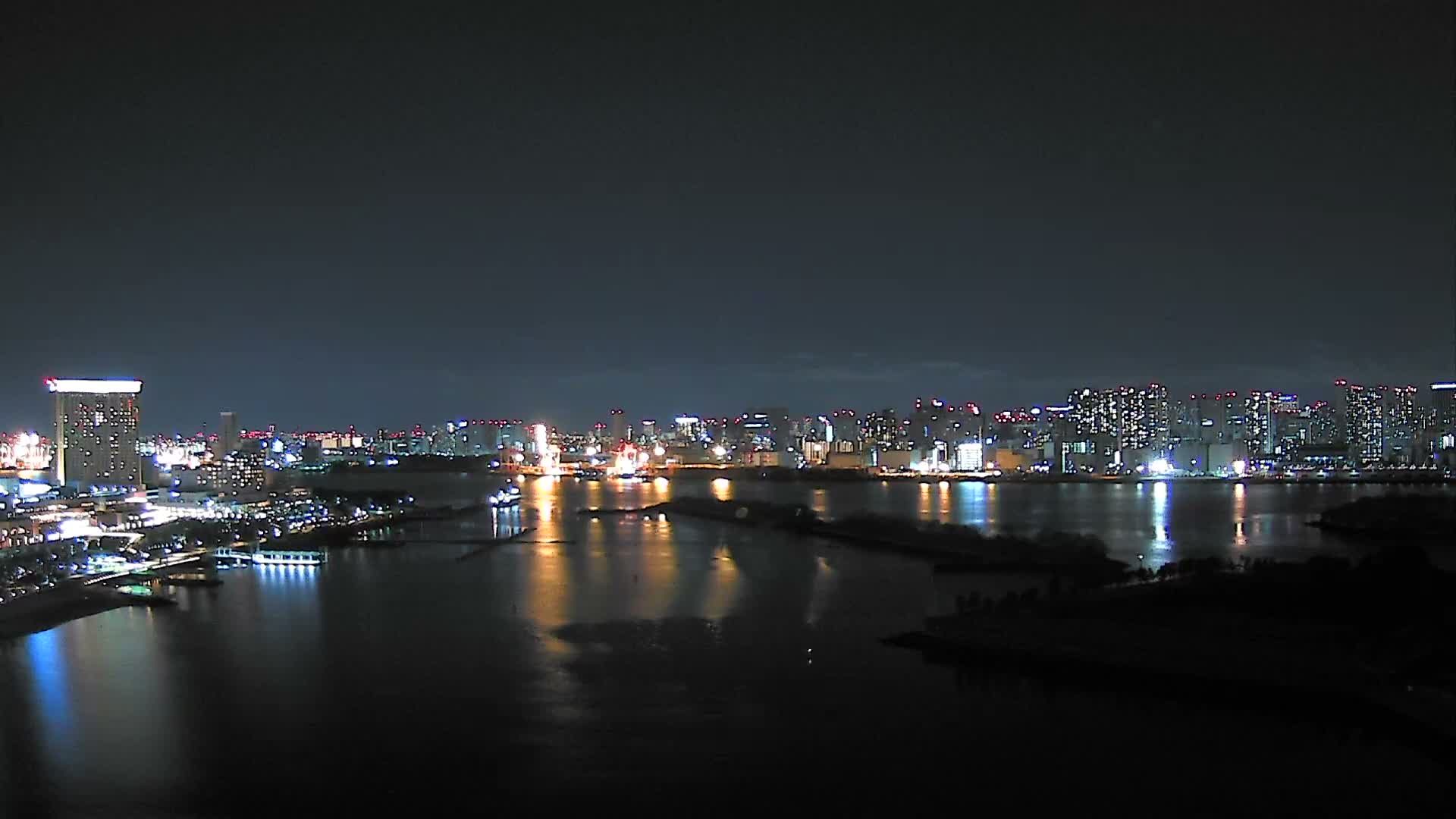 Tokyo, Odaiba Island /Tokyo Bay & Shinagawa View ( 東京、お台場アイランド／東京湾＆品川ビュー ) Live Cam - Daiba, Odaiba, Minato-ku, Tokyo, Kantō, Honshu, Japan